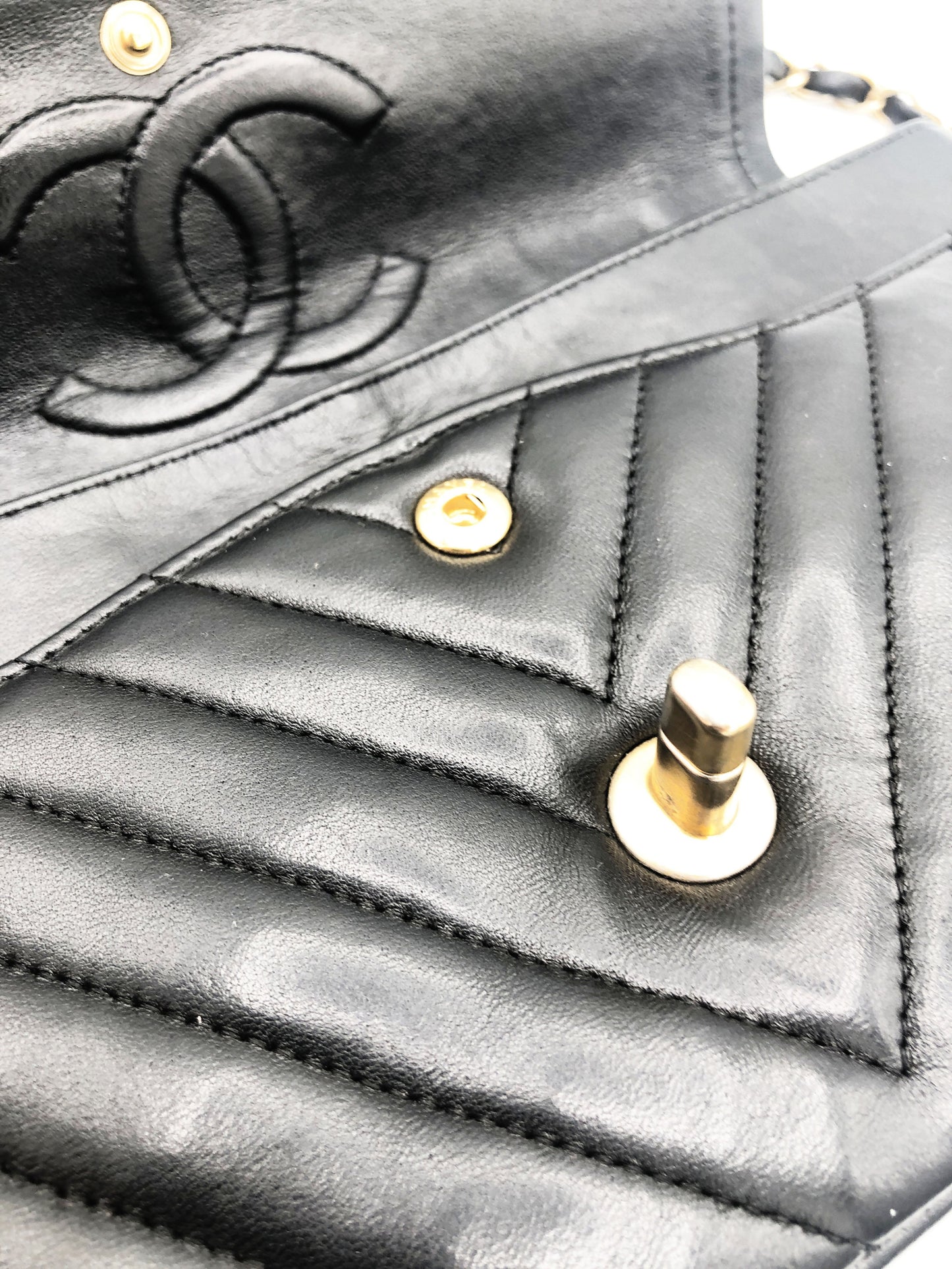 Sac Chanel Classique/Timeless medium 11.12 chevron noir