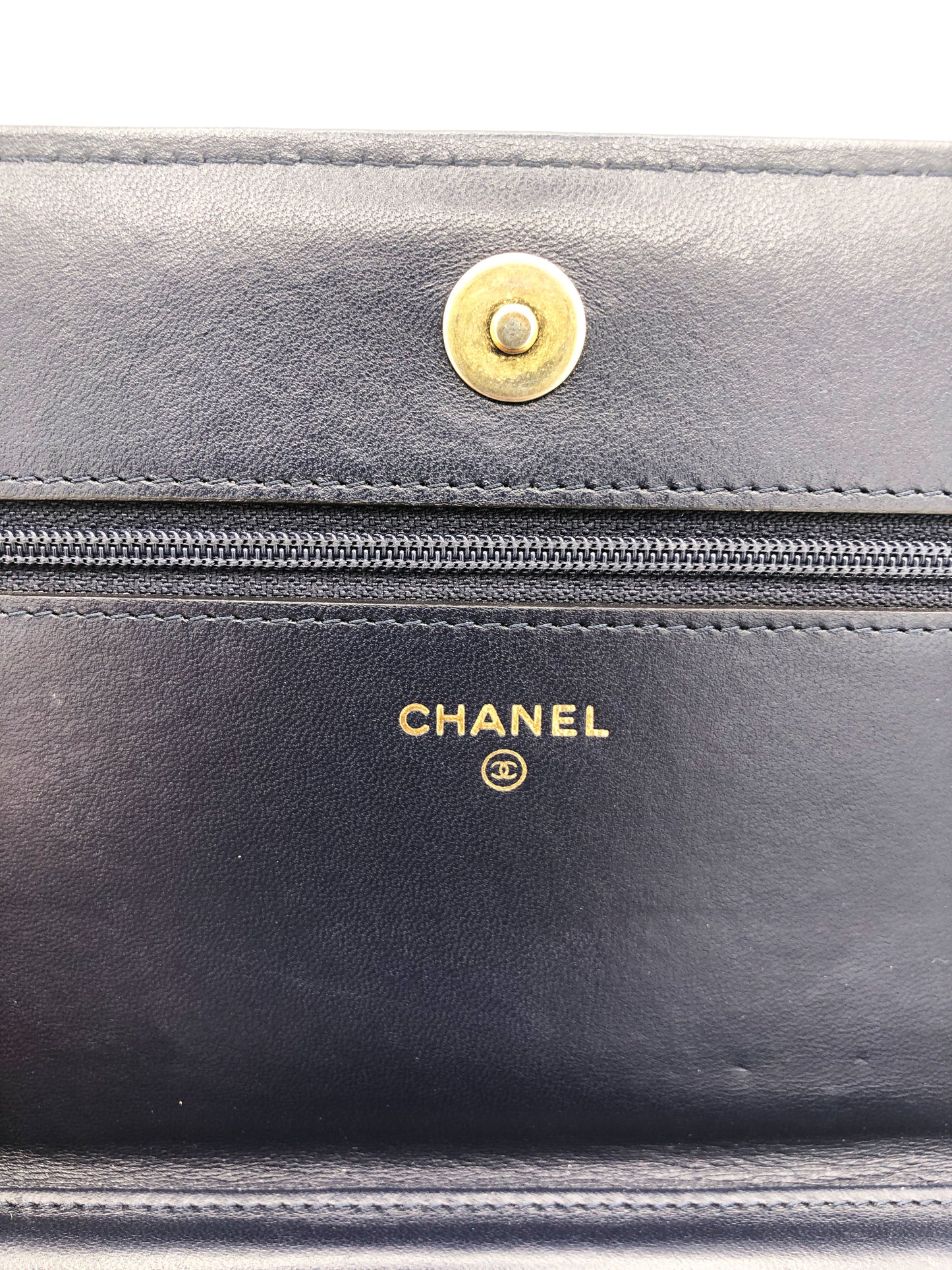 Sac bandoulière Wallet On Chain Chanel (WOC) Boy cuir bleu