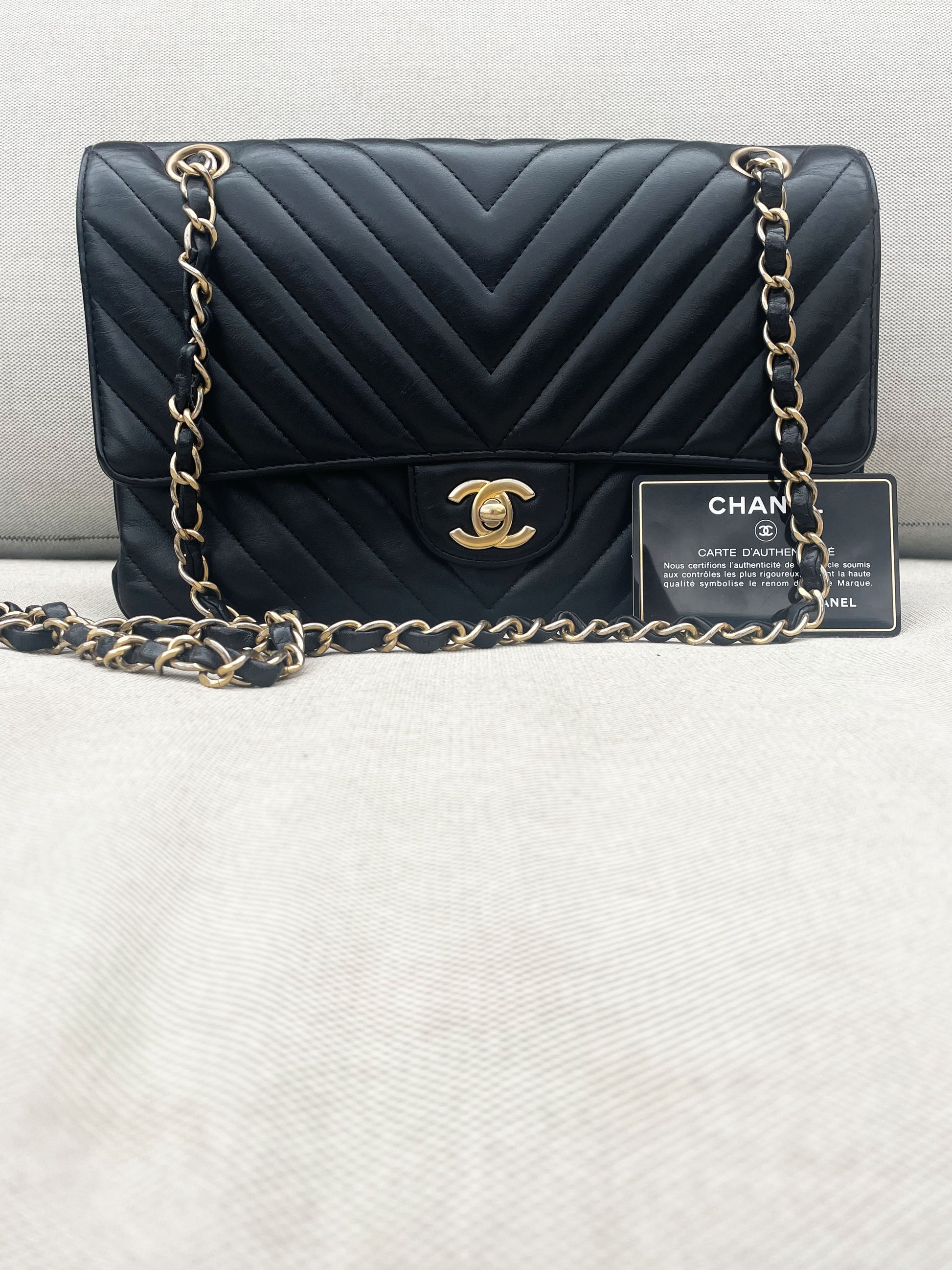 Sac Chanel Classique/Timeless medium 11.12 chevron noir