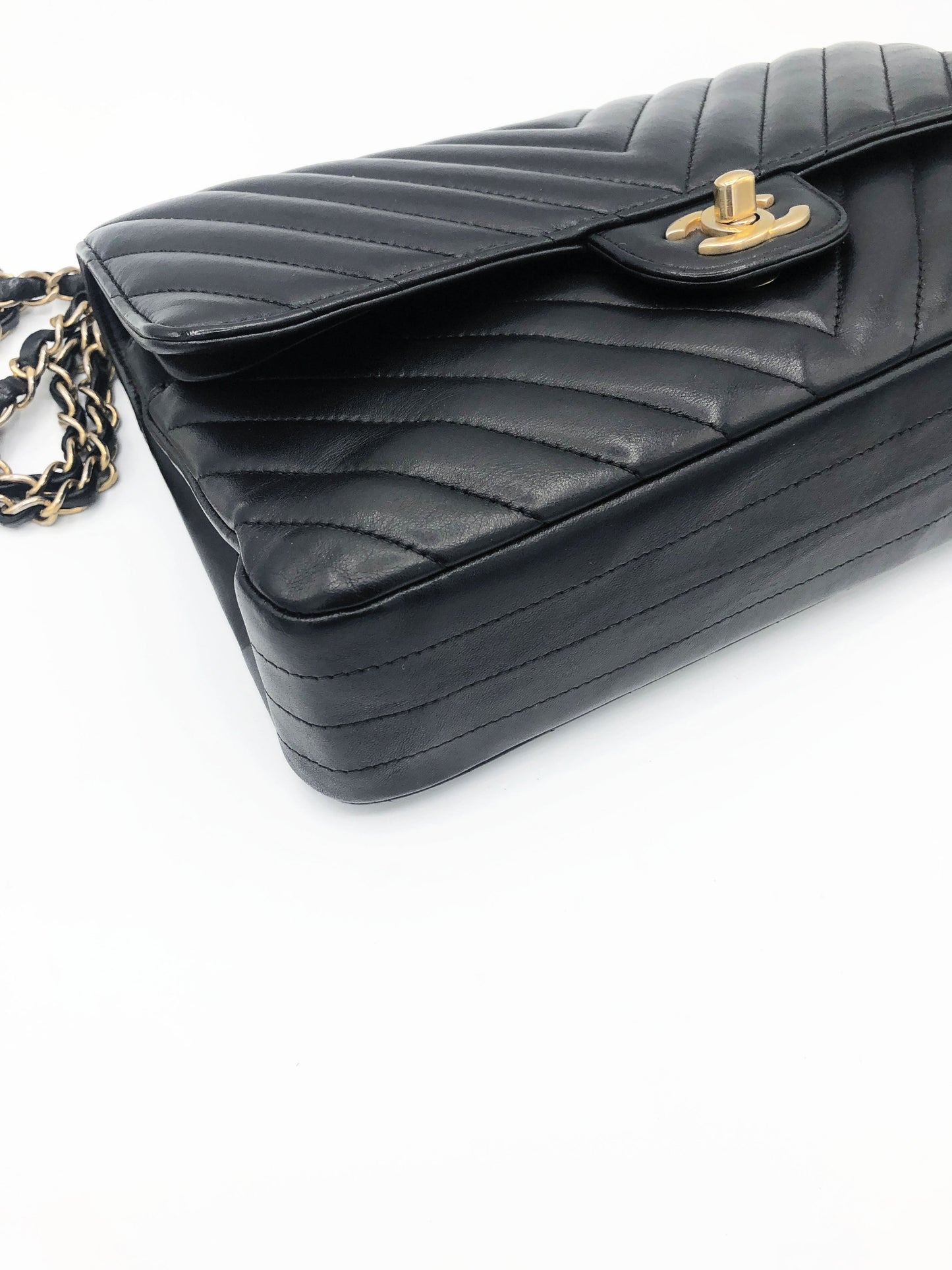 Sac Chanel Classique/Timeless medium 11.12 chevron noir