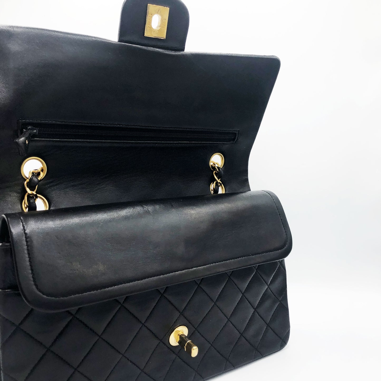 SAC CHANEL BANDOULIERE TIMELESS / CLASSIQUE AGNEAU NOIR