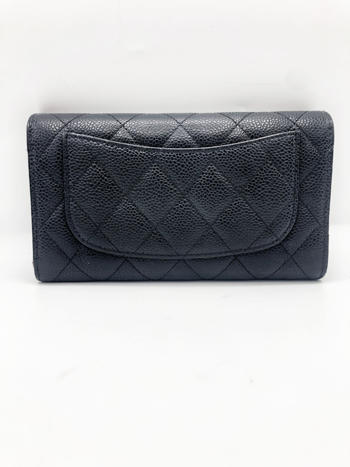 PORTEFEUILLE A RABAT CHANEL CAVAIR NOIR
