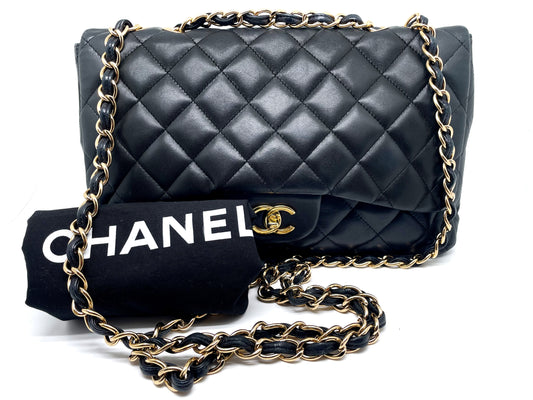 Sac à main rabat chanel Jumbo single flap en cuir noir d'agneau - Soline