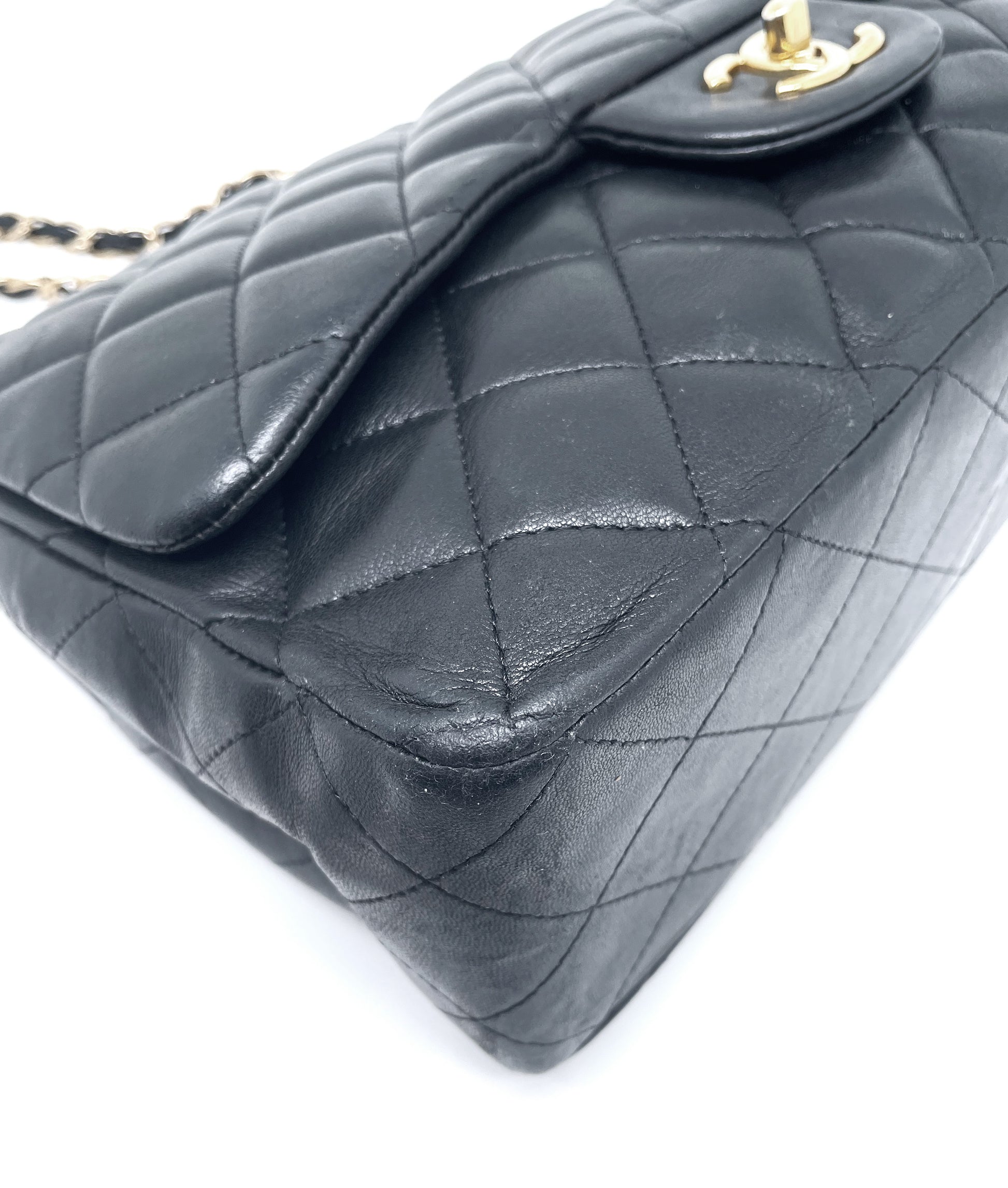 Sac à main rabat chanel Jumbo single flap en cuir noir d'agneau - Soline