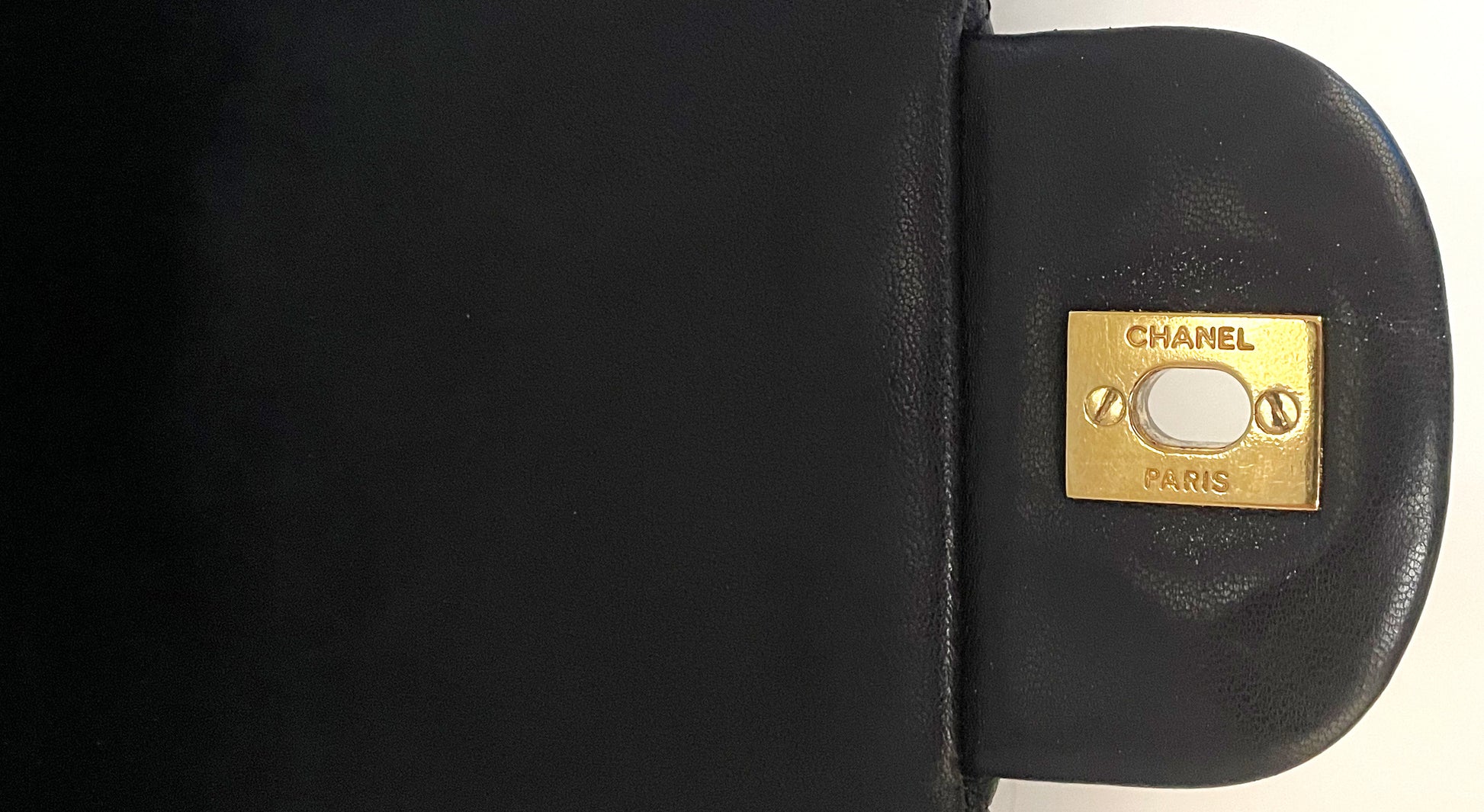 Sac à main rabat chanel Jumbo single flap en cuir noir d'agneau - Soline