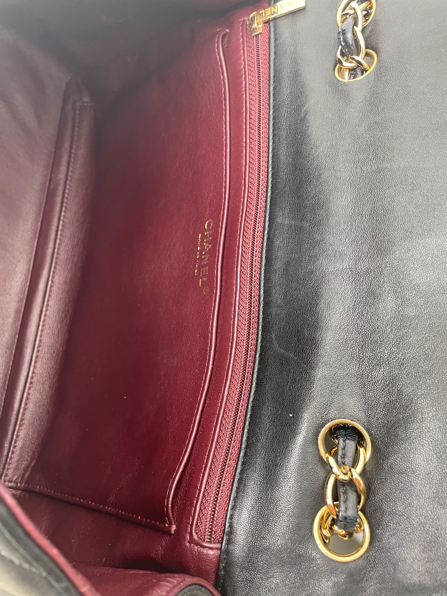 Sac à main rabat chanel Jumbo single flap en cuir noir d'agneau - Soline