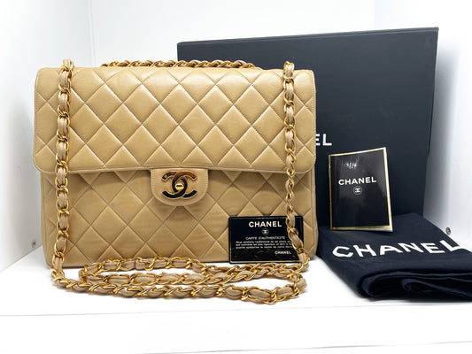 Sublime Sac à main Chanel Timeless / Classique Jumbo à rabat Beige single flap - Soline