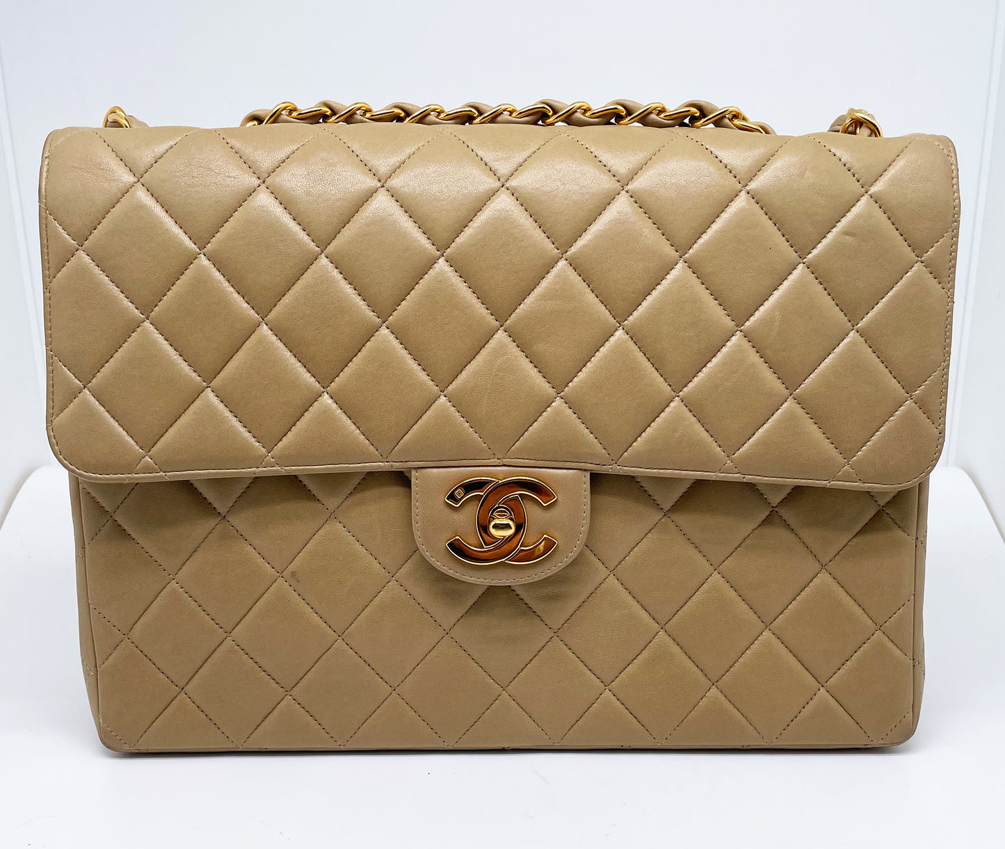 Sublime Sac à main Chanel Timeless / Classique Jumbo à rabat Beige single flap - Soline