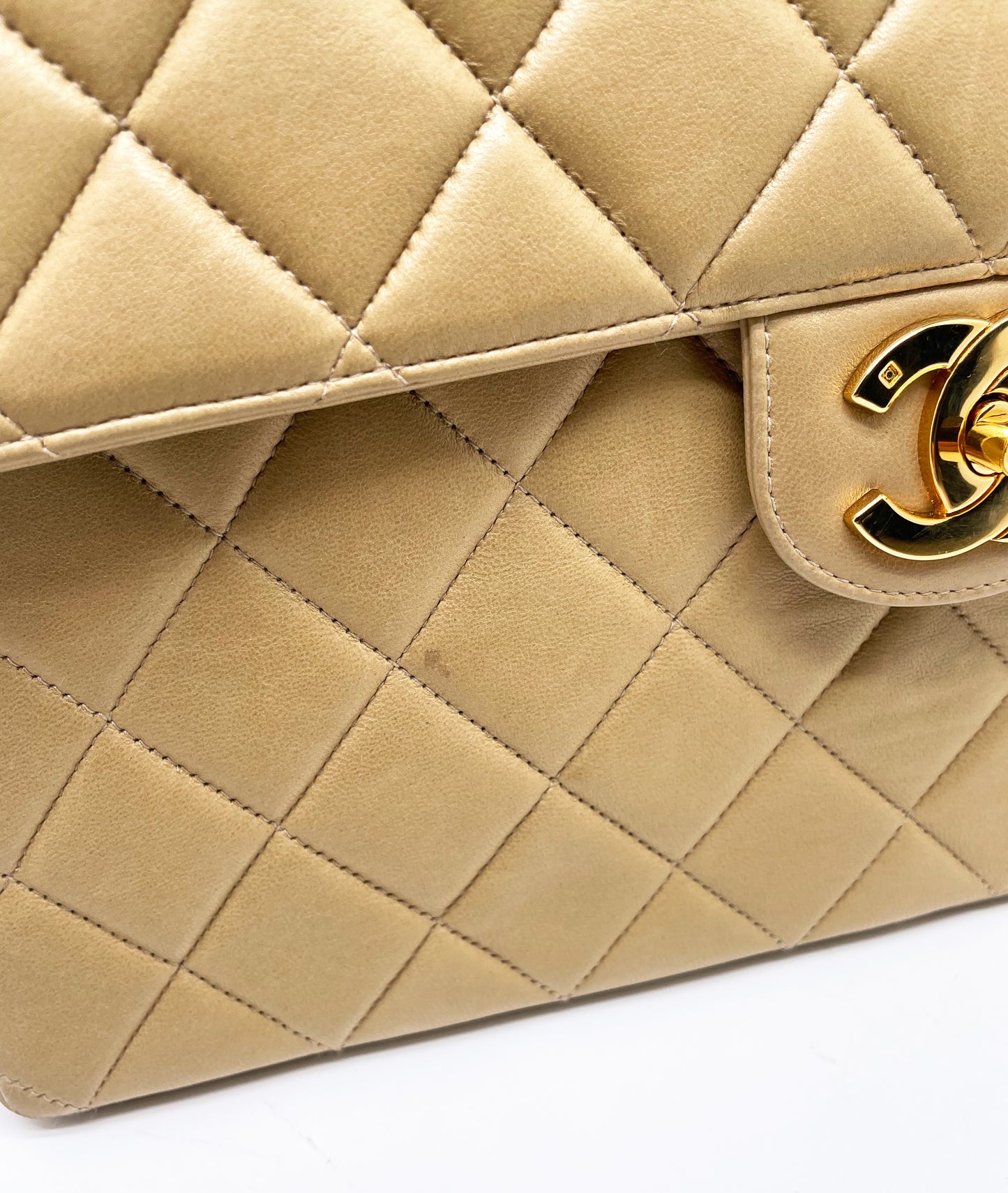 Sublime Sac à main Chanel Timeless / Classique Jumbo à rabat Beige single flap - Soline