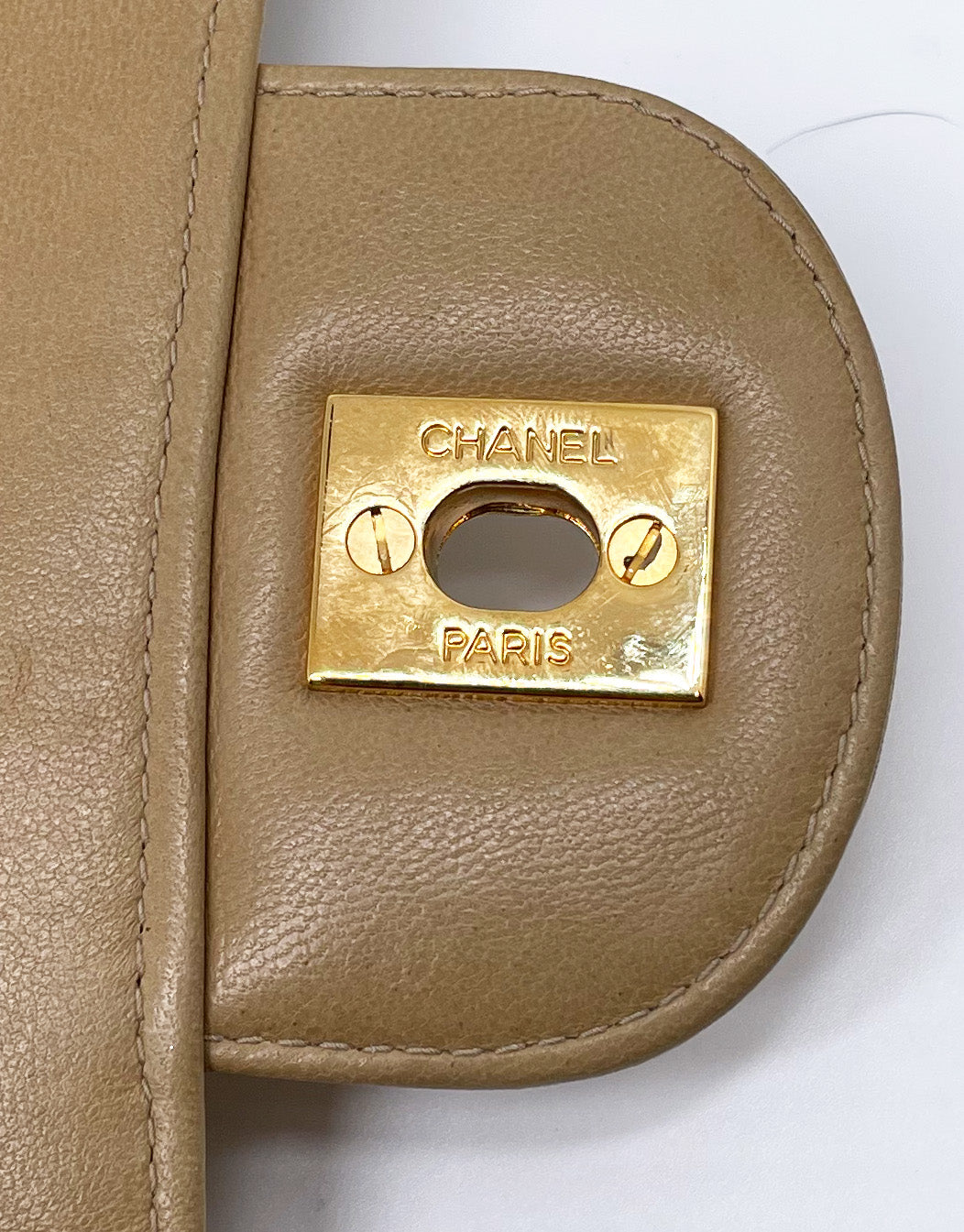 Sublime Sac à main Chanel Timeless / Classique Jumbo à rabat Beige single flap - Soline