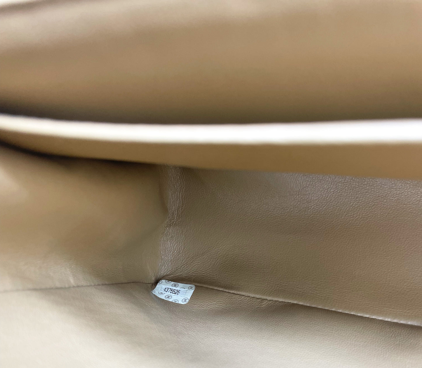 Sublime Sac à main Chanel Timeless / Classique Jumbo à rabat Beige single flap - Soline