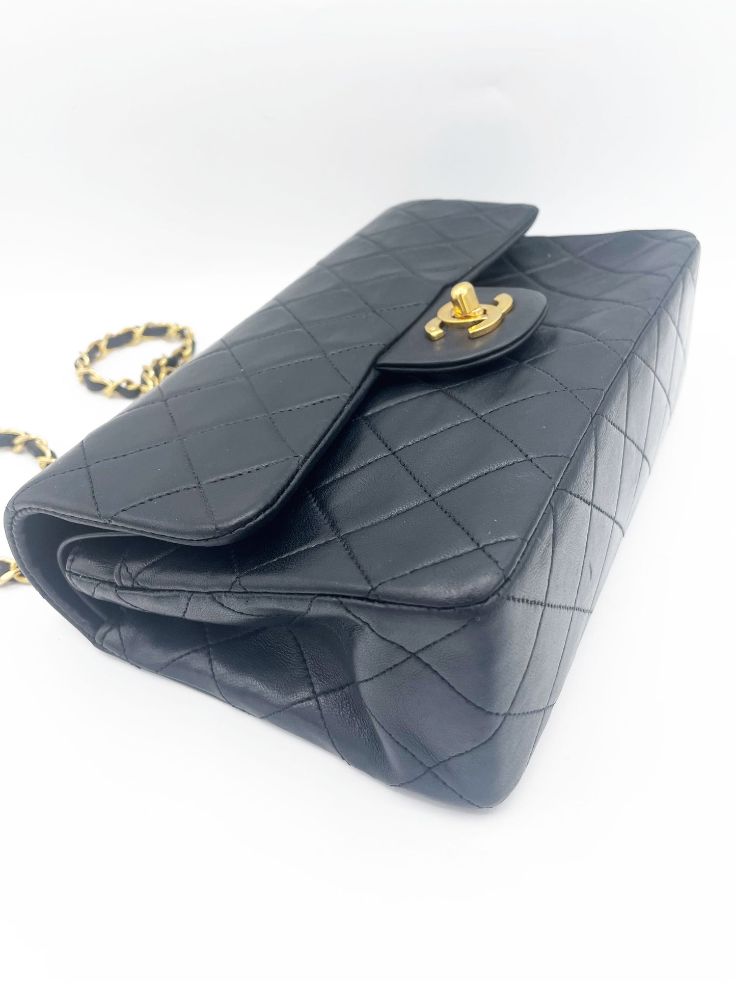 SAC CHANEL TIMELESS SMALL AGNEAU NOIR FINITION OR 24 K