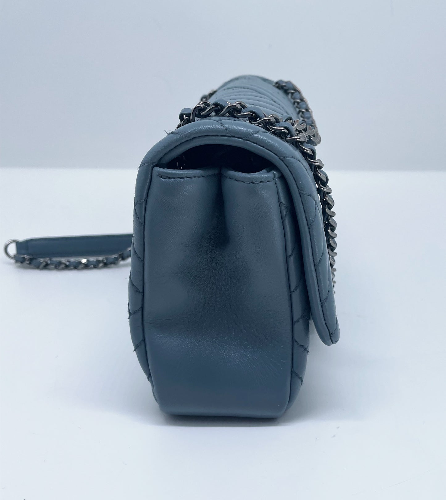 Super Sac Chanel Timeless en cuir d'agneau en motifs surpiqués Chevron asymétriques - Soline