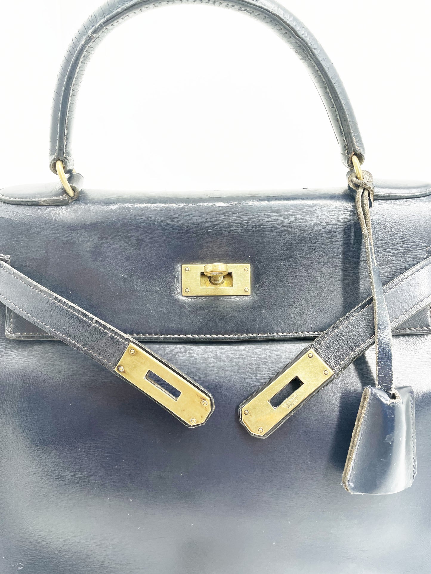 Sac Vintage Hermès Kelly 28 bleu marine en cuir de box - Soline