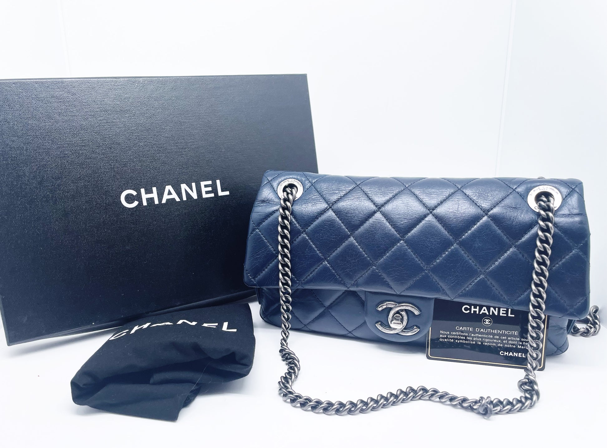 Super Sac Chanel Timeless en cuir d'agneau bleu - Soline