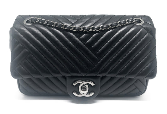 Super Sac Chanel Timeless en cuir d'agneau en motifs surpiqués Chevron asymétriques noir - Soline