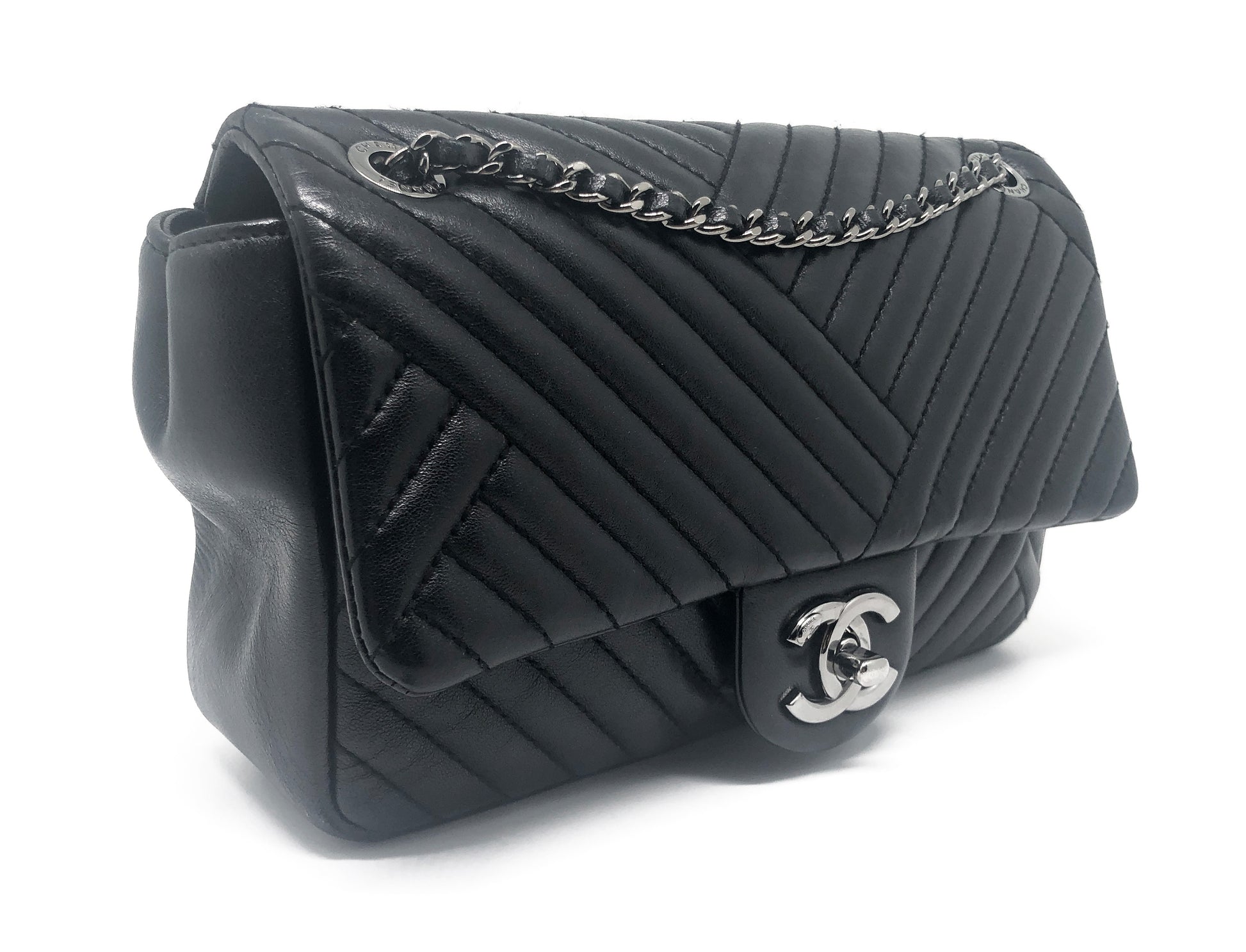 Super Sac Chanel Timeless en cuir d'agneau en motifs surpiqués Chevron asymétriques noir - Soline