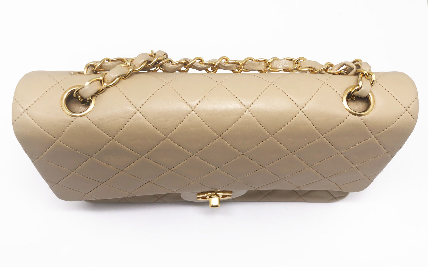 Sac Chanel Timeless medium 25 cm à double rabat en cuir d'agneau matelassé beige - Soline