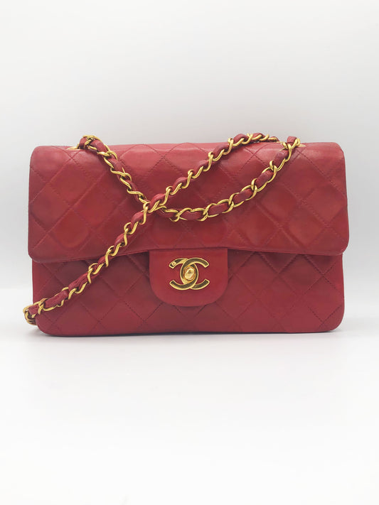 SAC CHANEL BANDOULIERE TIMELESS CLASSIC AGNEAU ROUGE VINTAGE