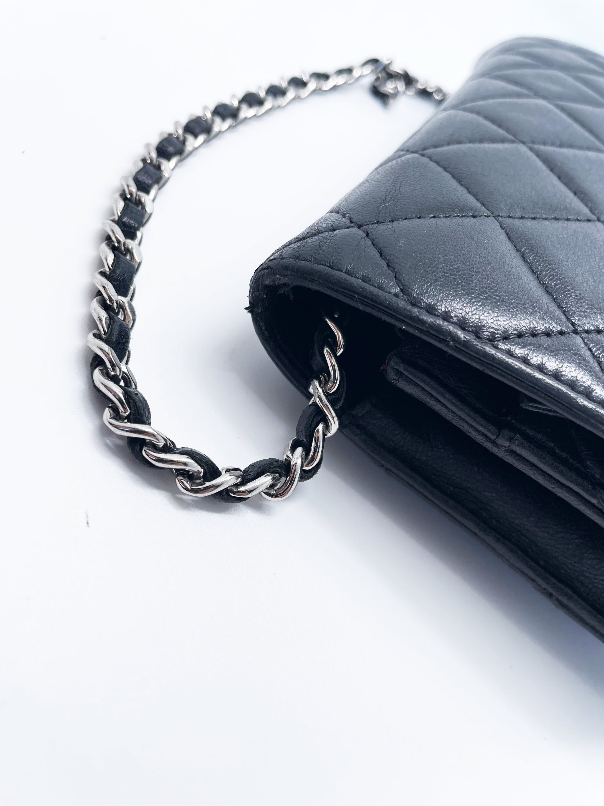 Sac Chanel bandoulière wallet on chain (woc) en cuir noir - Soline