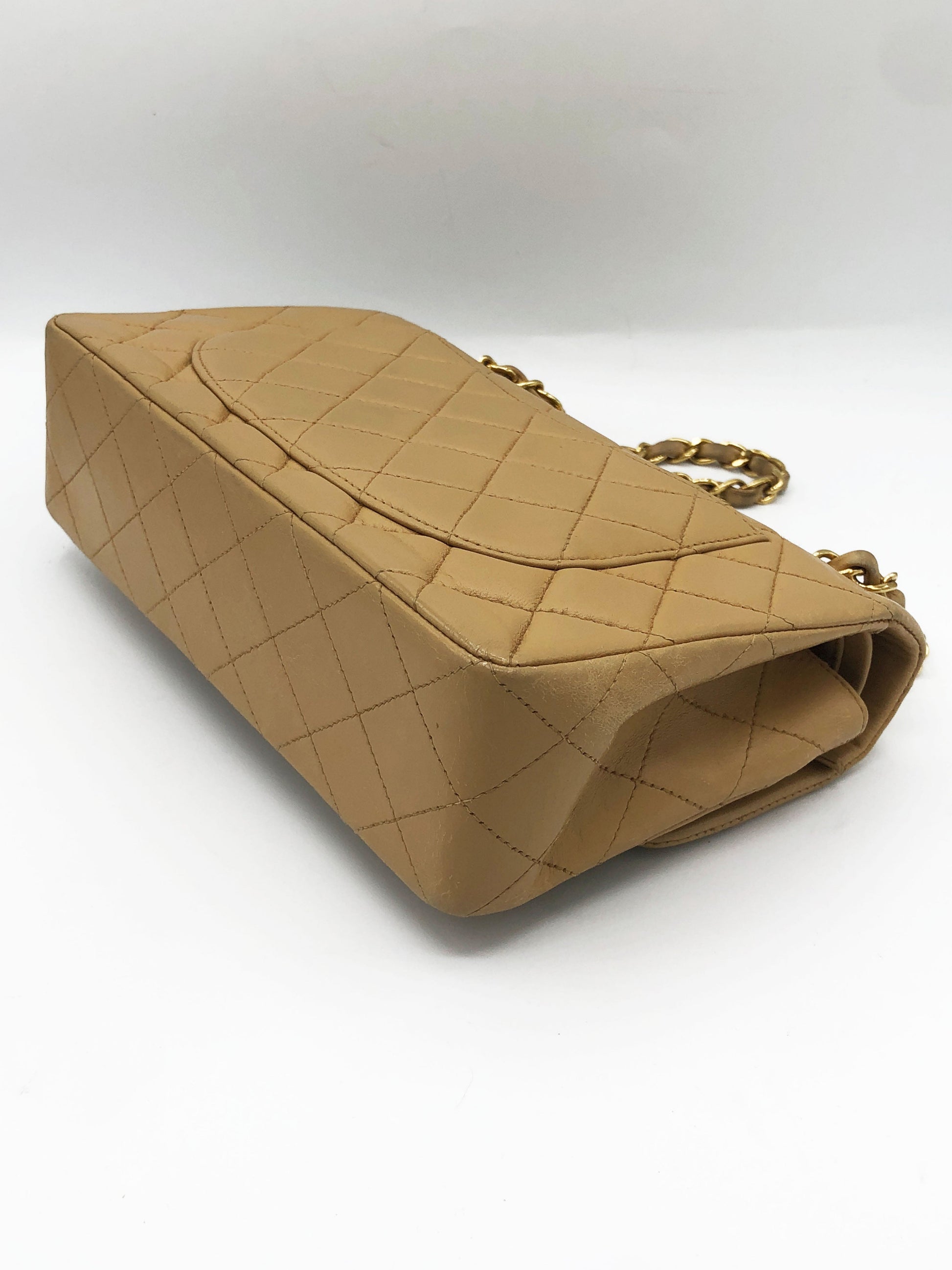 SAC CHANEL Timeless/Classique en Cuir Beige