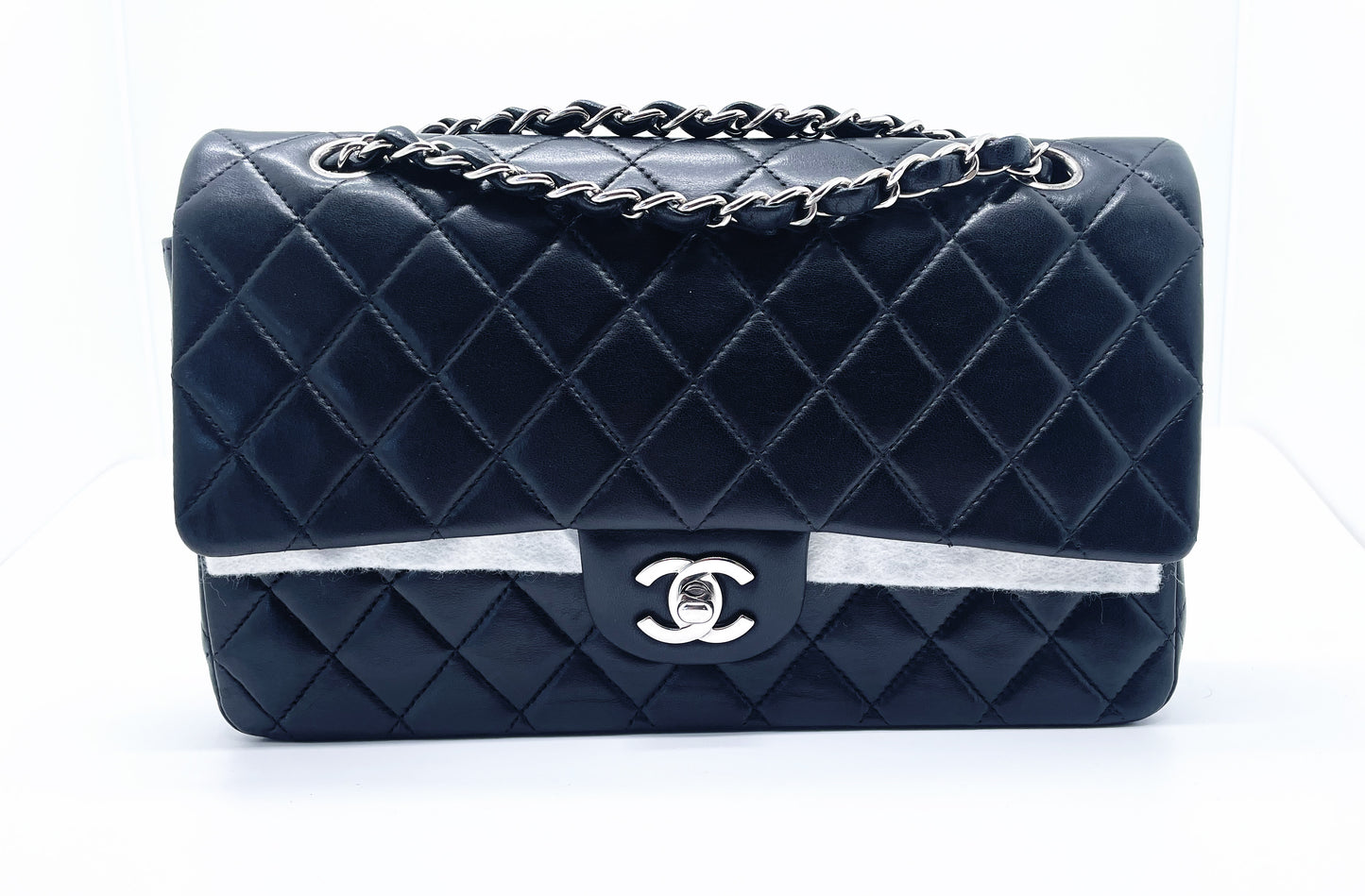 Sac Chanel Timeless médium 25 cm à double rabat en cuir d'agneau matelassé noir - Soline
