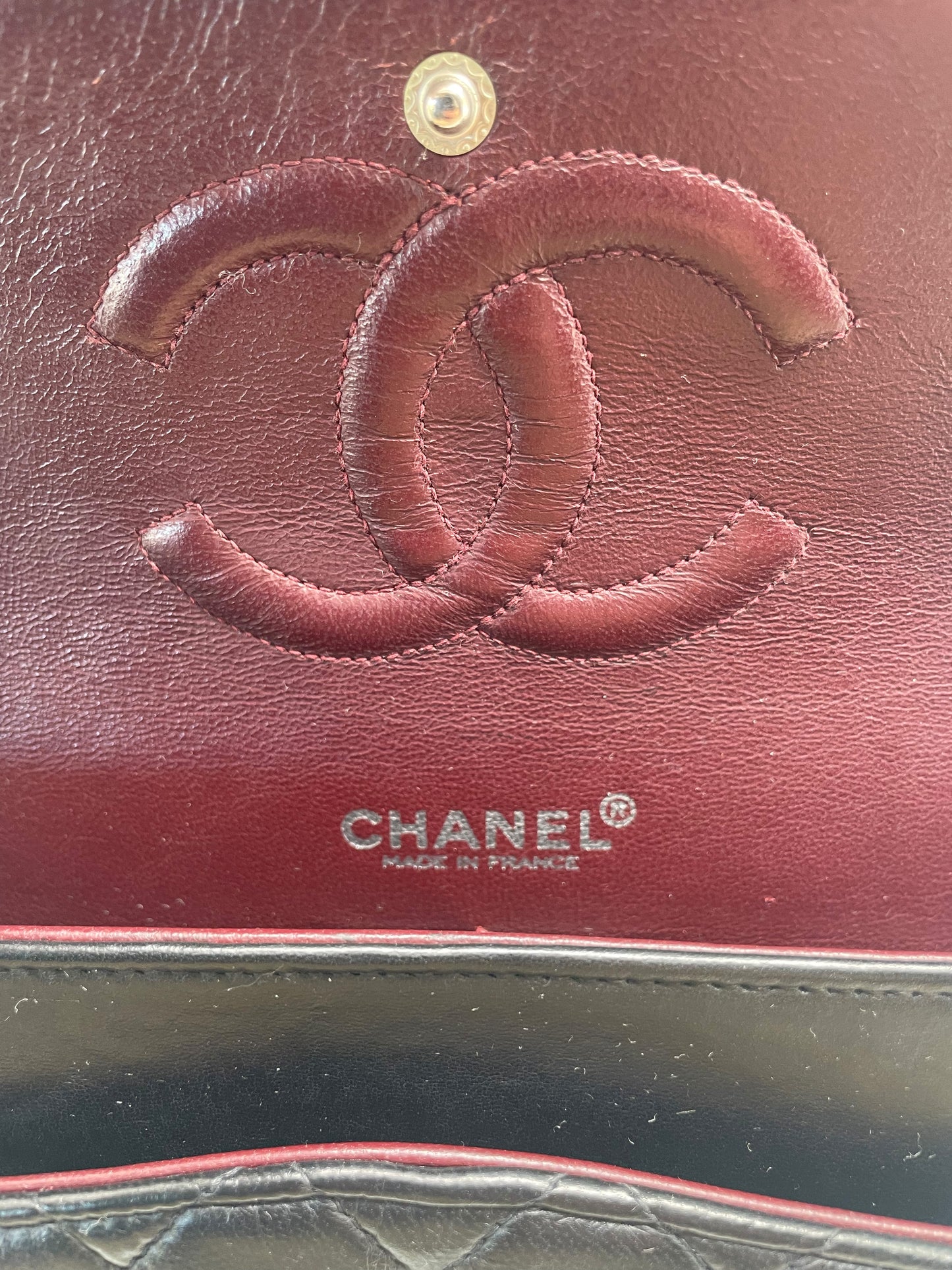 Sac Chanel Timeless médium 25 cm à double rabat en cuir d'agneau matelassé noir - Soline