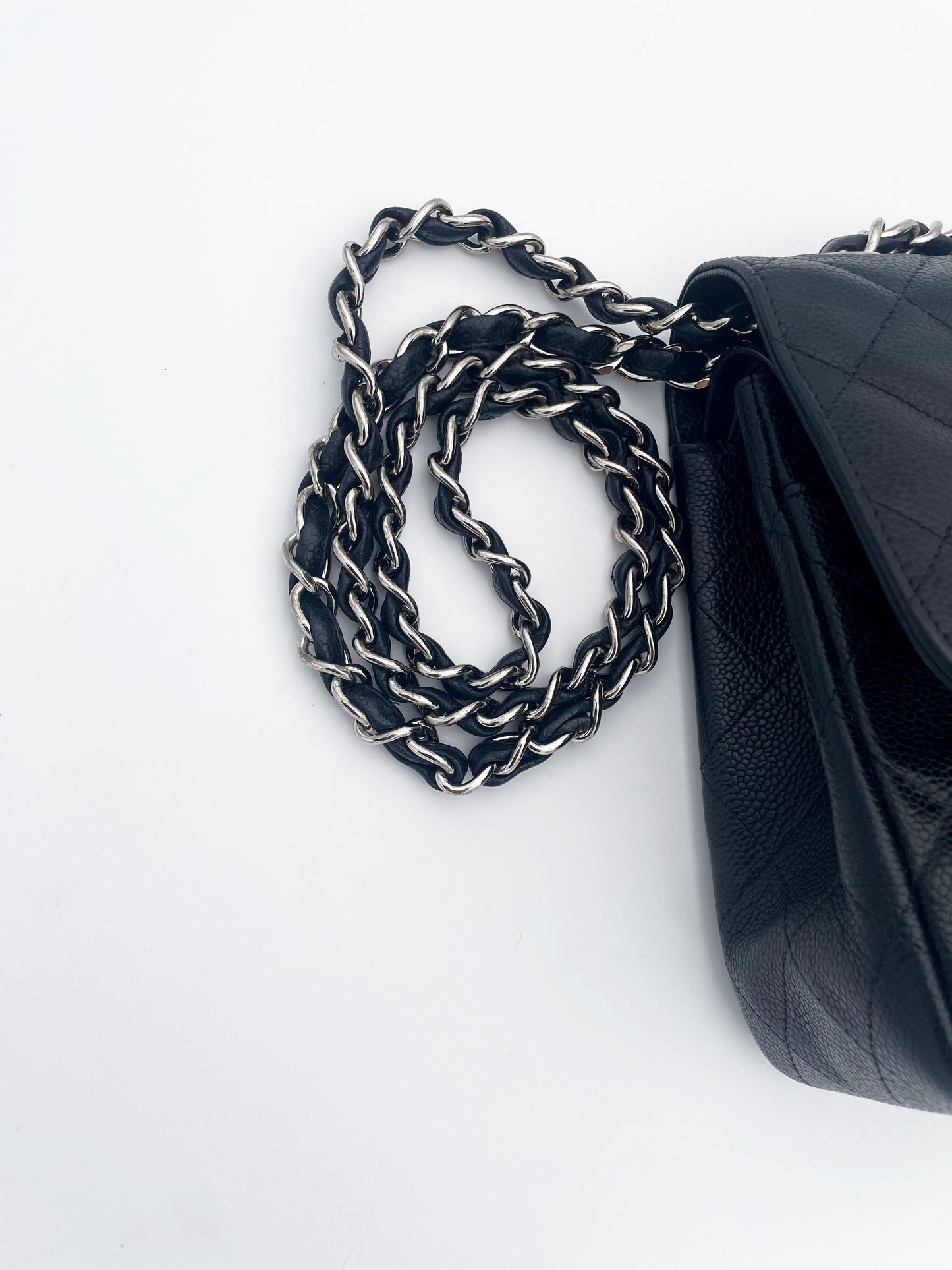 Chanel grand sac timeless / classique cuir grainé noir et métal argenté - Soline