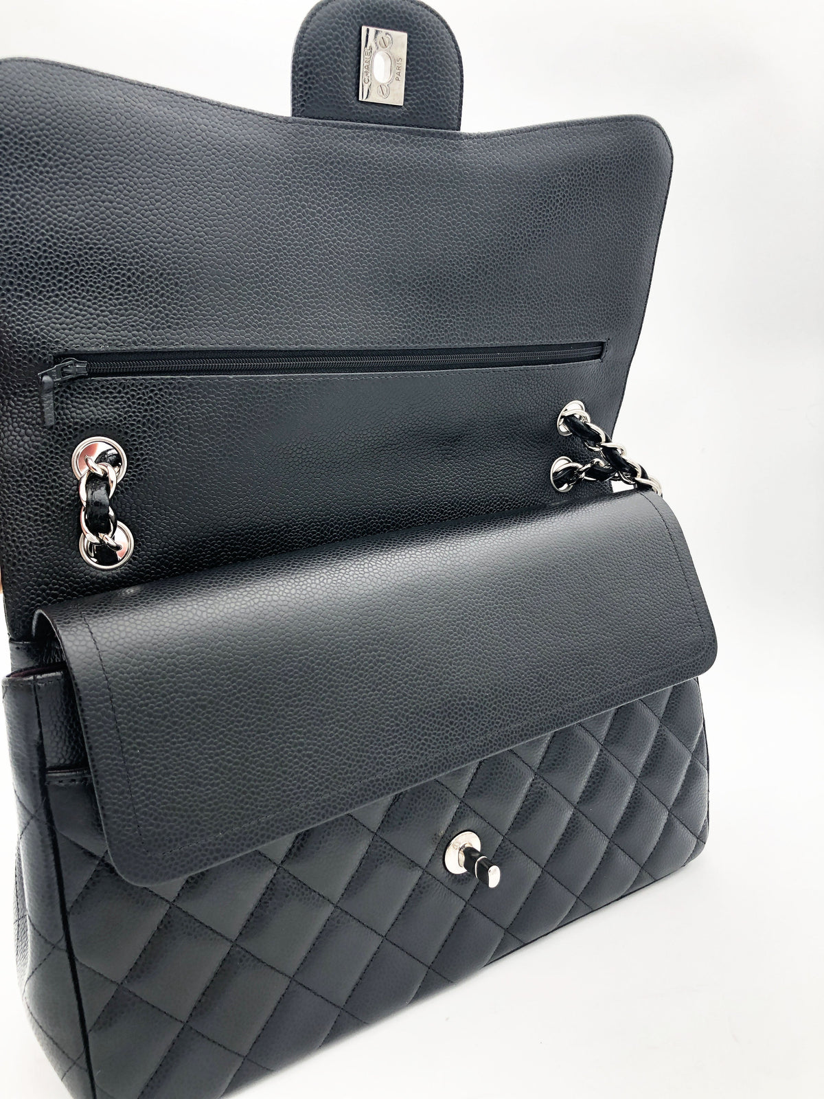 Chanel sac à bandoulière timeless / classique jumbo noir cuir caviar - Soline
