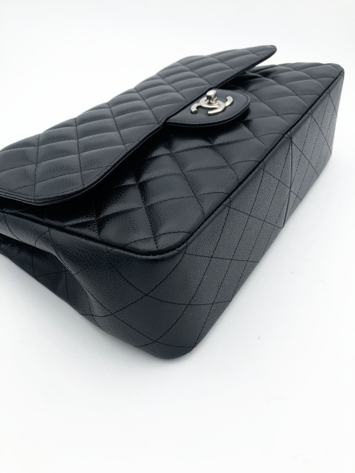 Chanel sac à bandoulière timeless / classique jumbo noir cuir caviar - Soline