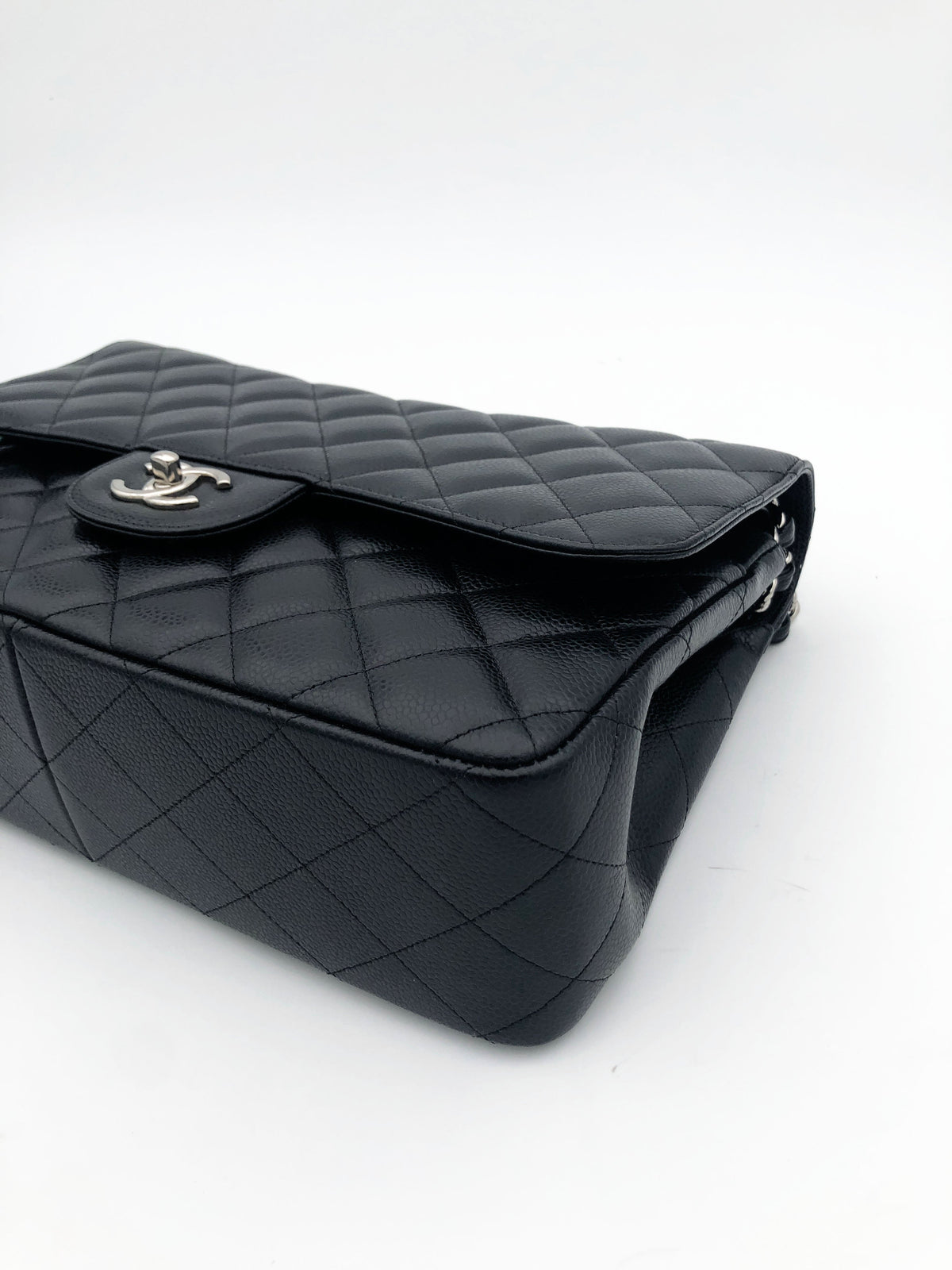 Chanel sac à bandoulière timeless / classique jumbo noir cuir caviar - Soline