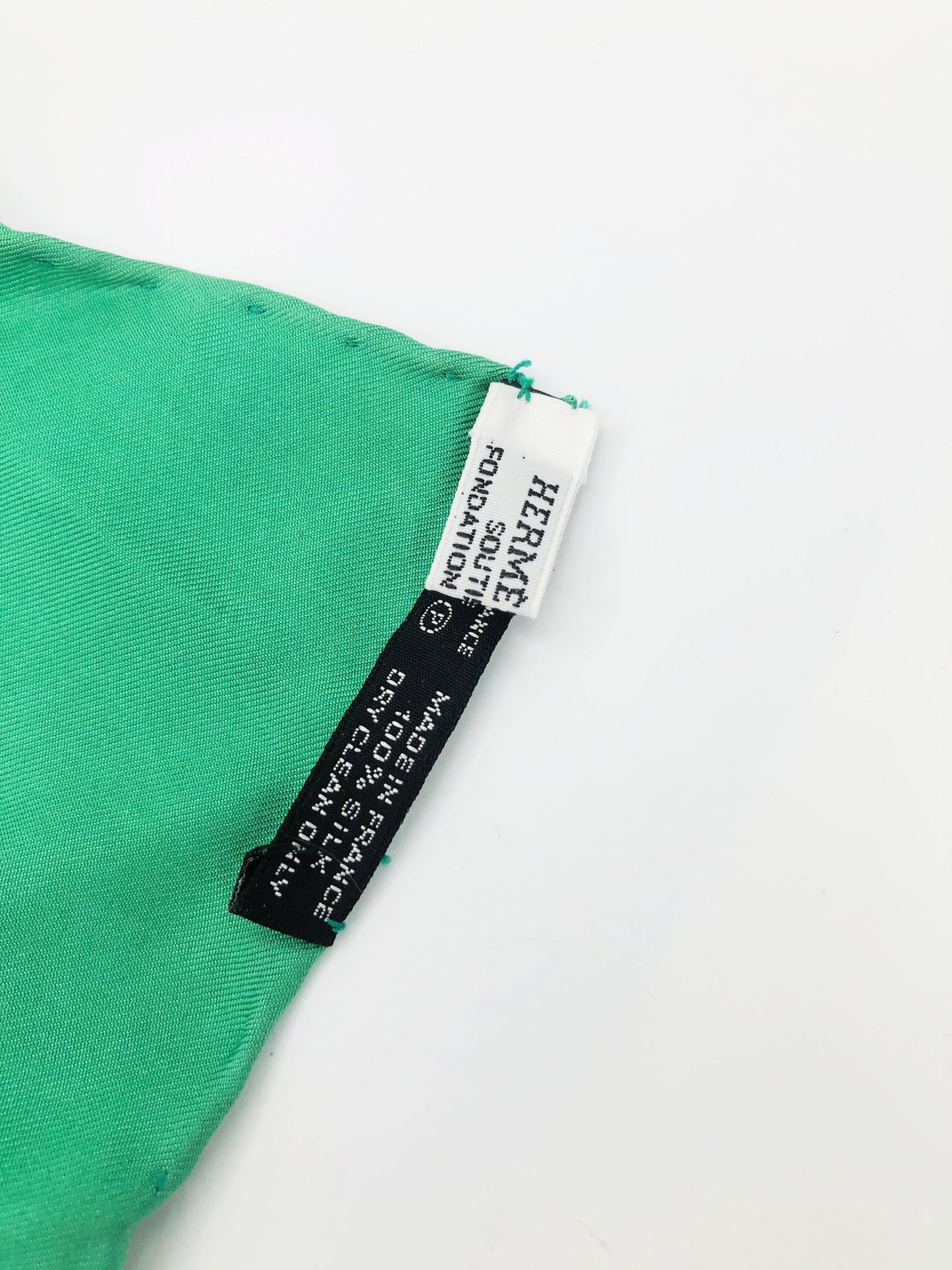 GRAVOCHE FOULARD HERMES - Soline