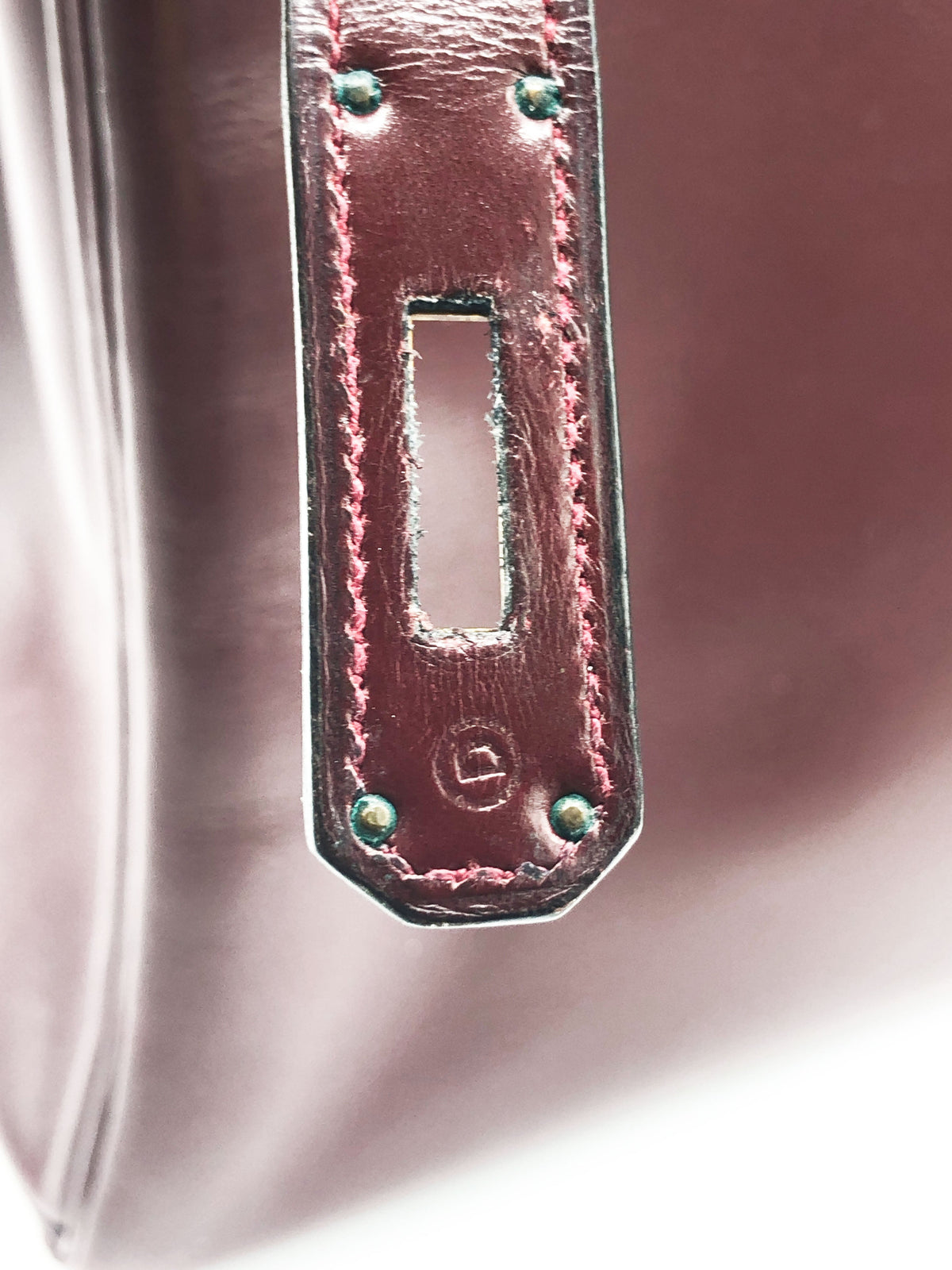 Sac Hermès Kelly 32 en cuir de box bordeaux - Soline