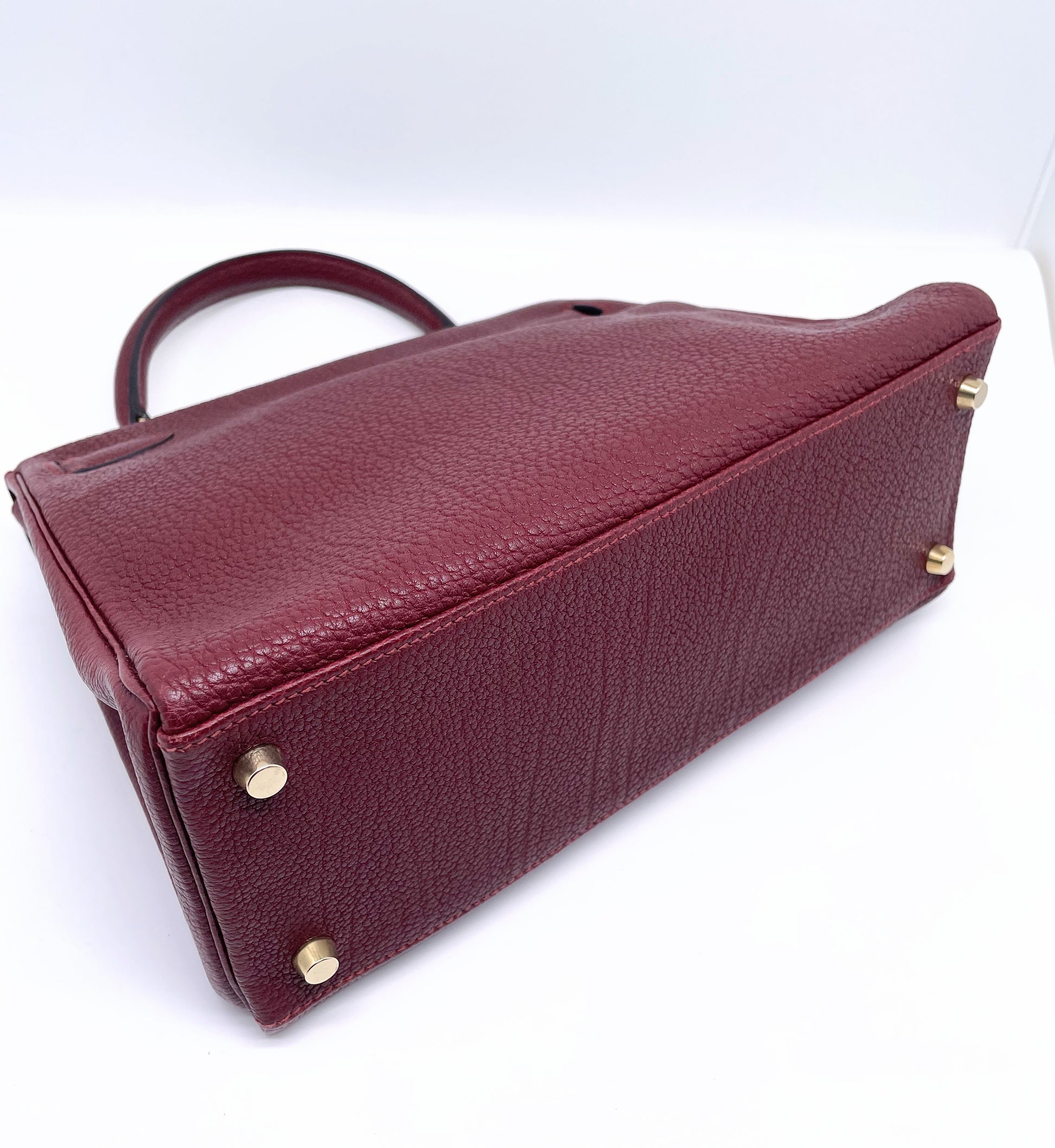 Sac à main Hermès Kelly retourné 28 en cuir Togo Bordeaux - Soline