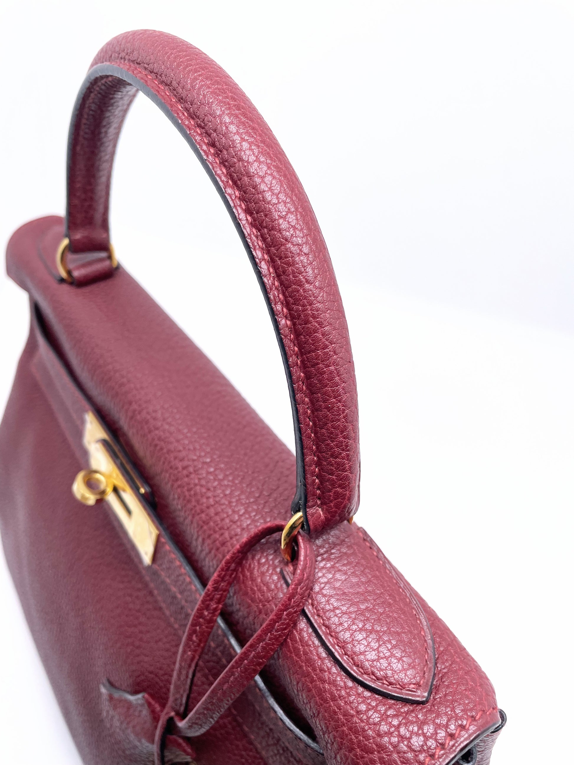 Sac à main Hermès Kelly retourné 28 en cuir Togo Bordeaux - Soline
