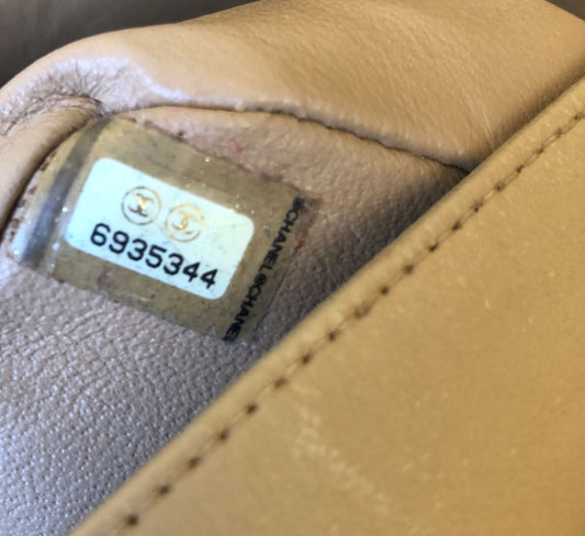 Tout savoir sur l'hologramme des sacs Chanel - Soline