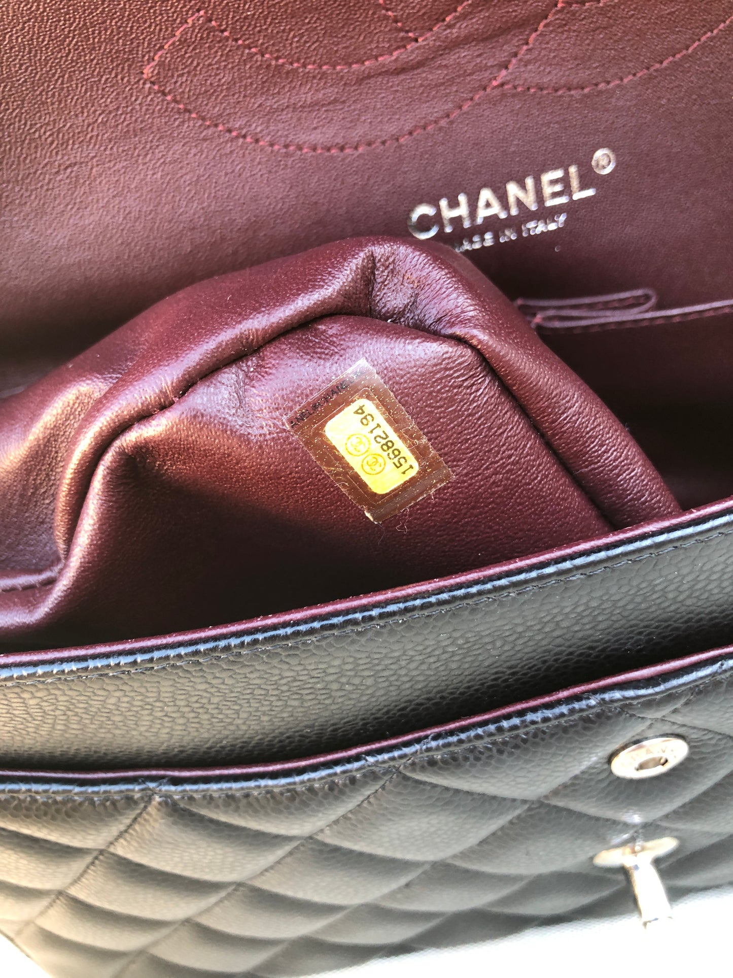 Chanel sac à bandoulière timeless / classique jumbo noir cuir caviar