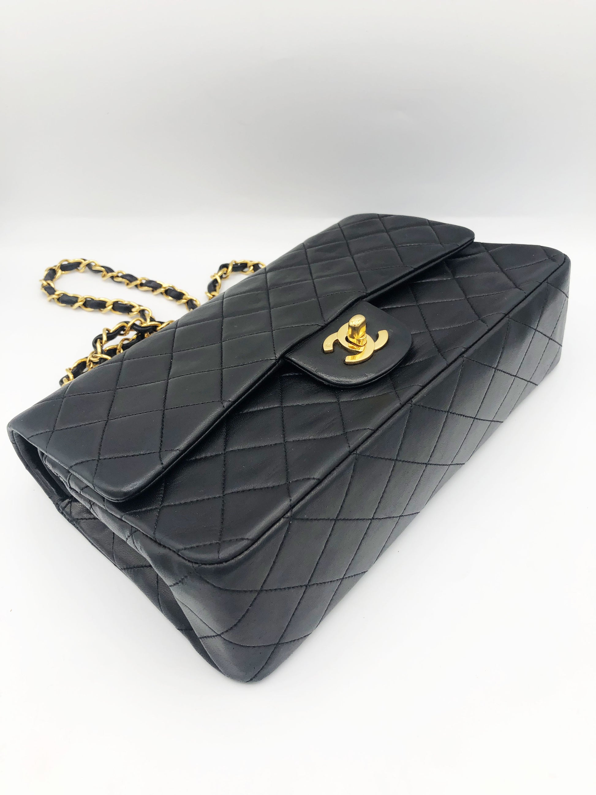 SAC CHANEL BANDOULIERE TIMELESS / CLASSIQUE AGNEAU NOIR