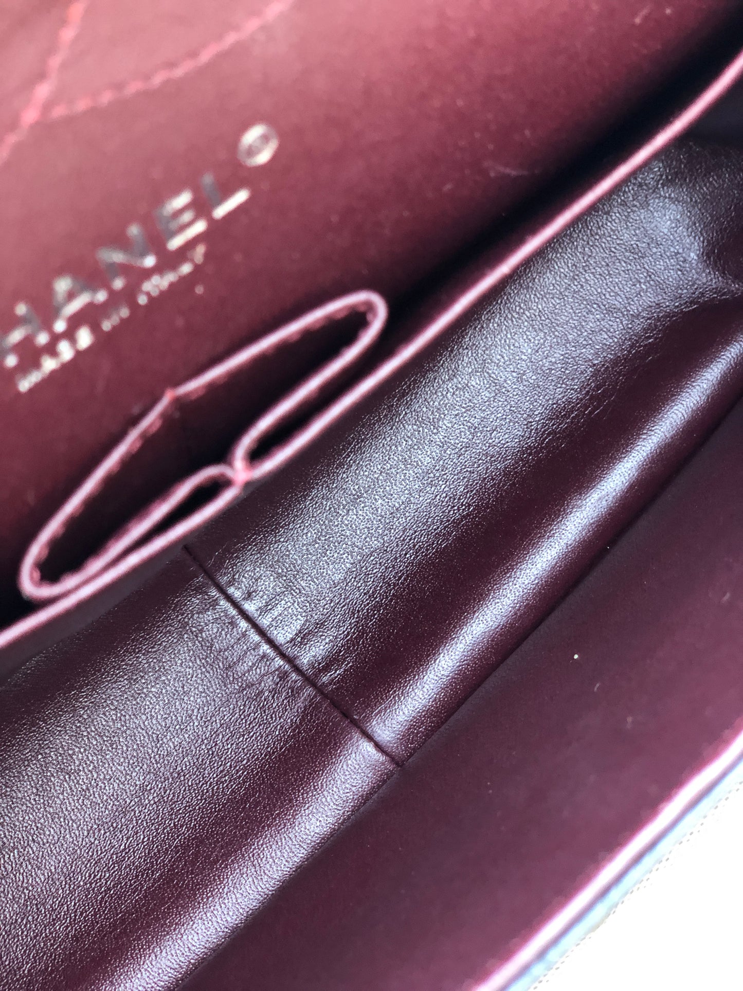 Chanel sac à bandoulière timeless / classique jumbo noir cuir caviar
