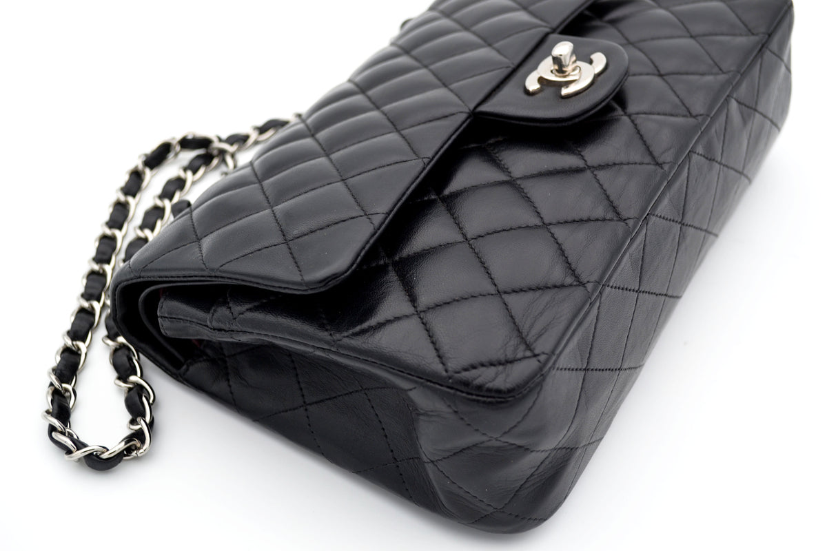 Sac Chanel noir et argente