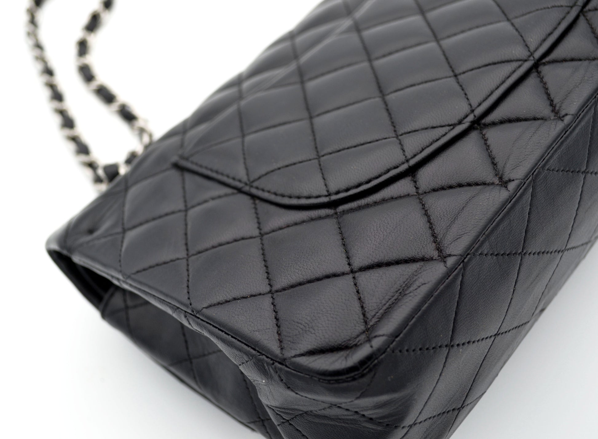 Sac Chanel noir et argente
