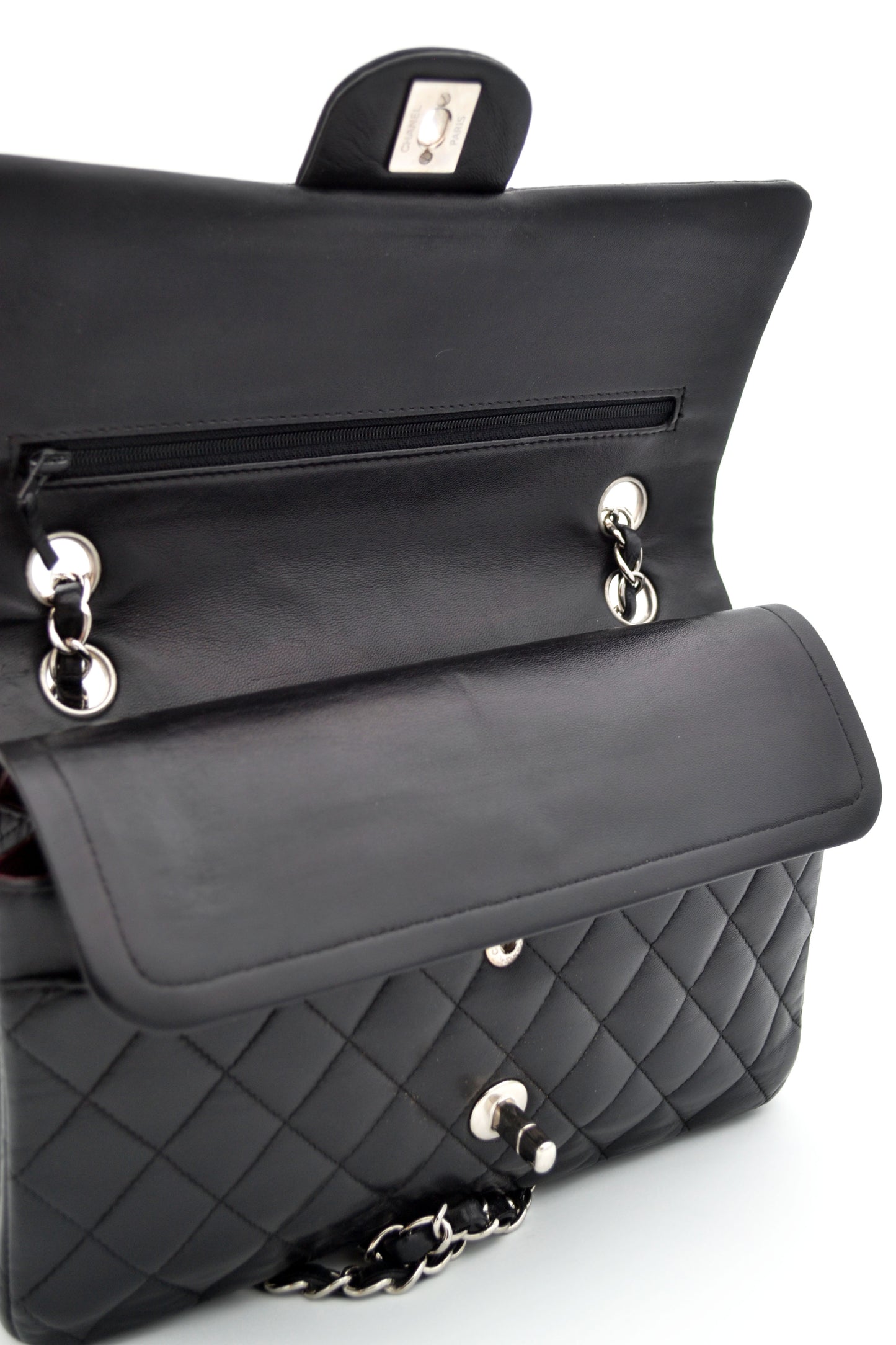 Sac Chanel noir et argente