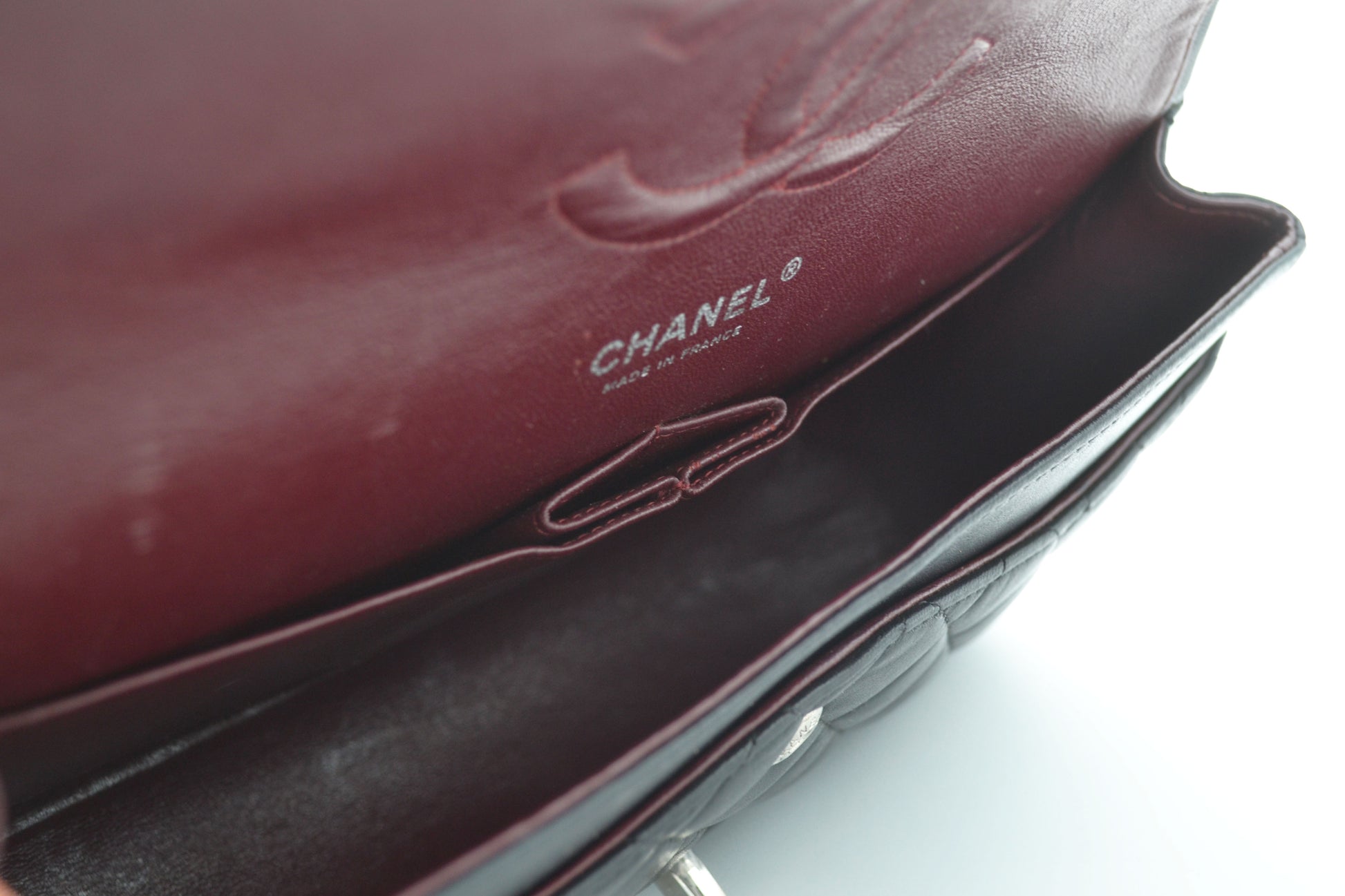 Sac Chanel noir et argente
