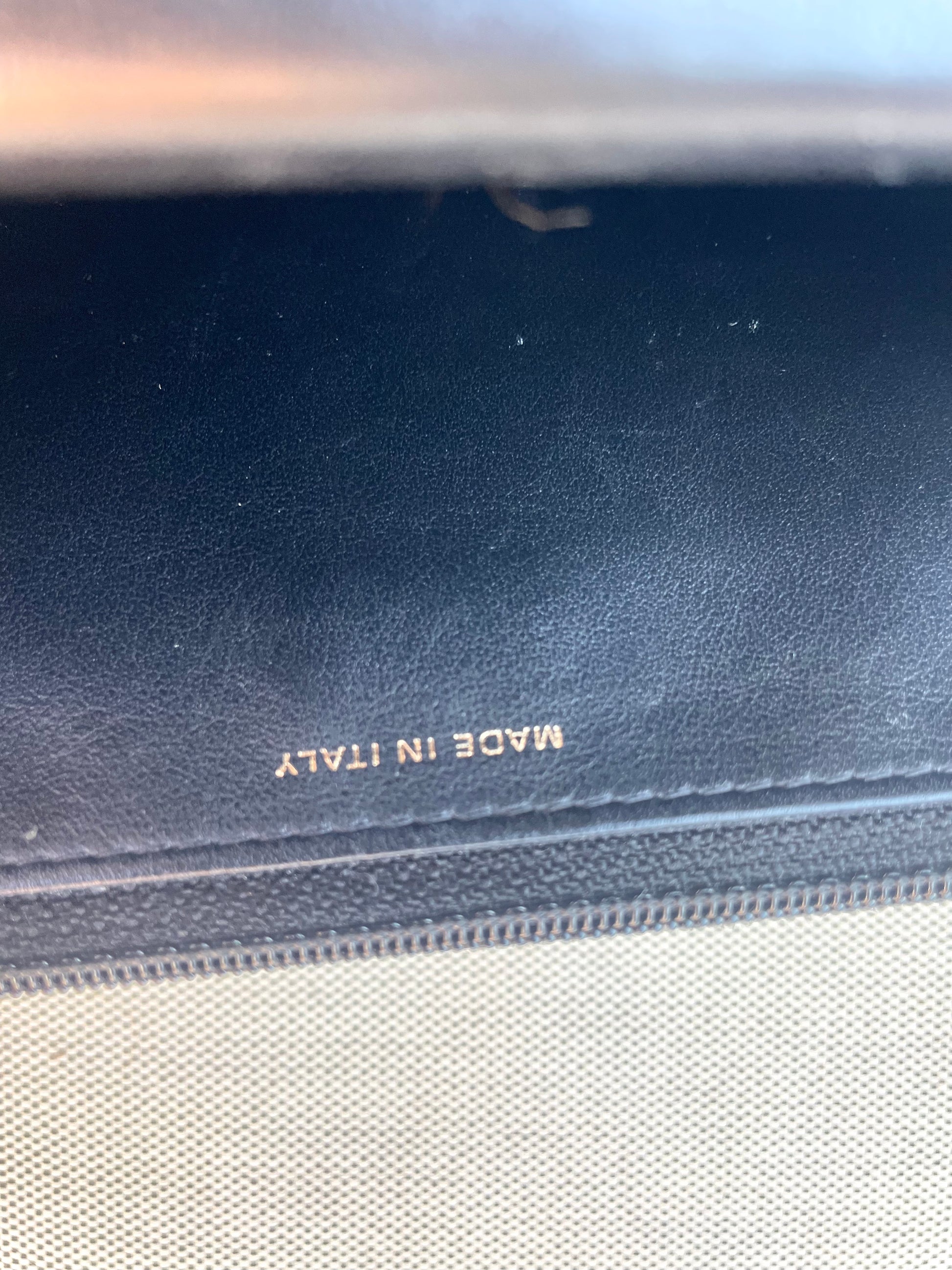 Chanel Sac bandoulière Pearl  Crush wallet on chain cuir noir