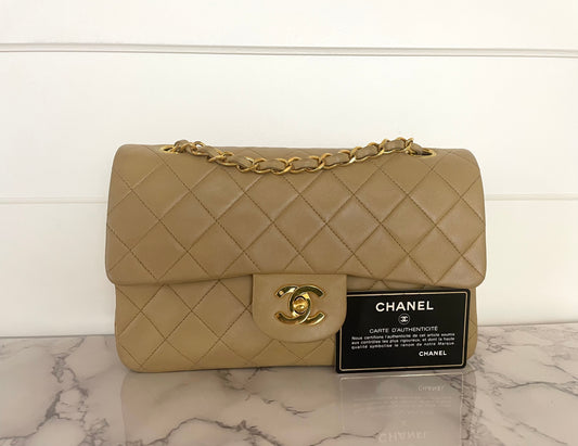 Sac Chanel timeless beige vintage 