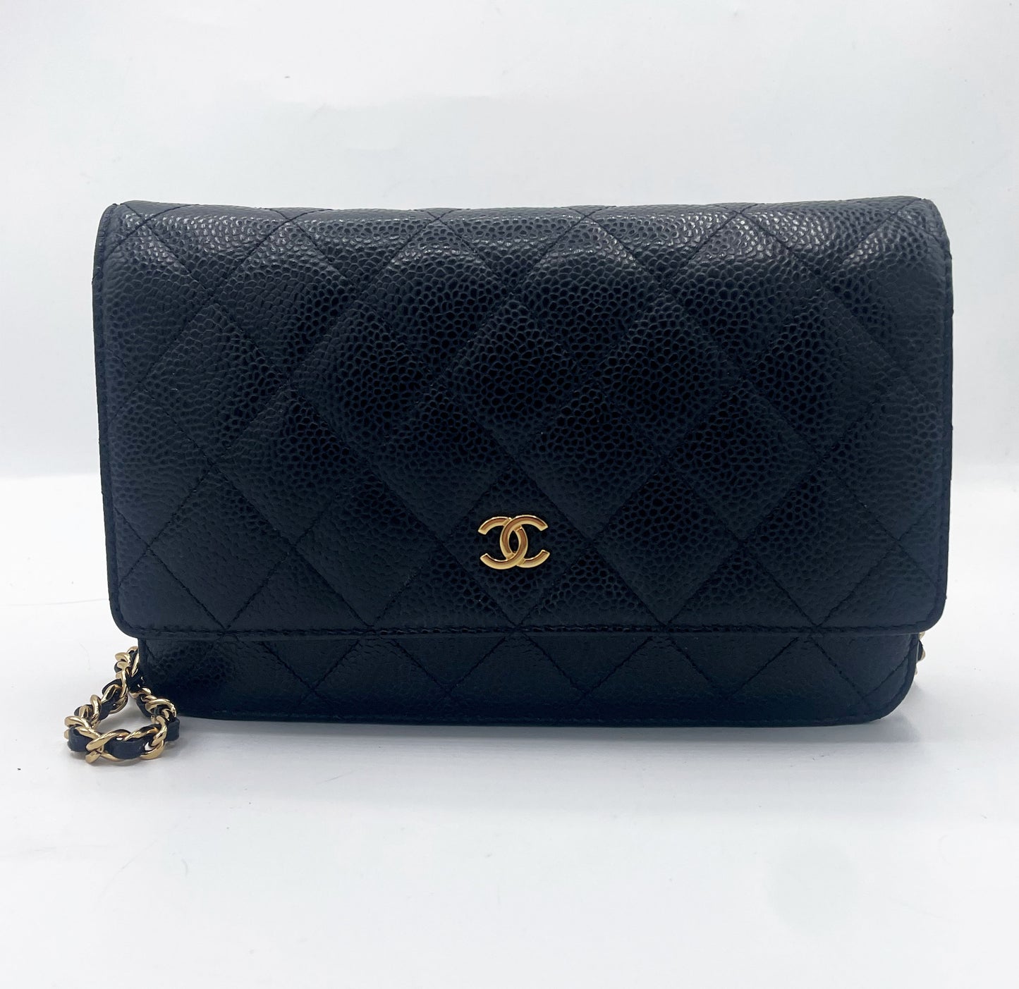  sac bandoulière Chanel Wallet on Chain en cuir grainé matelassé noir