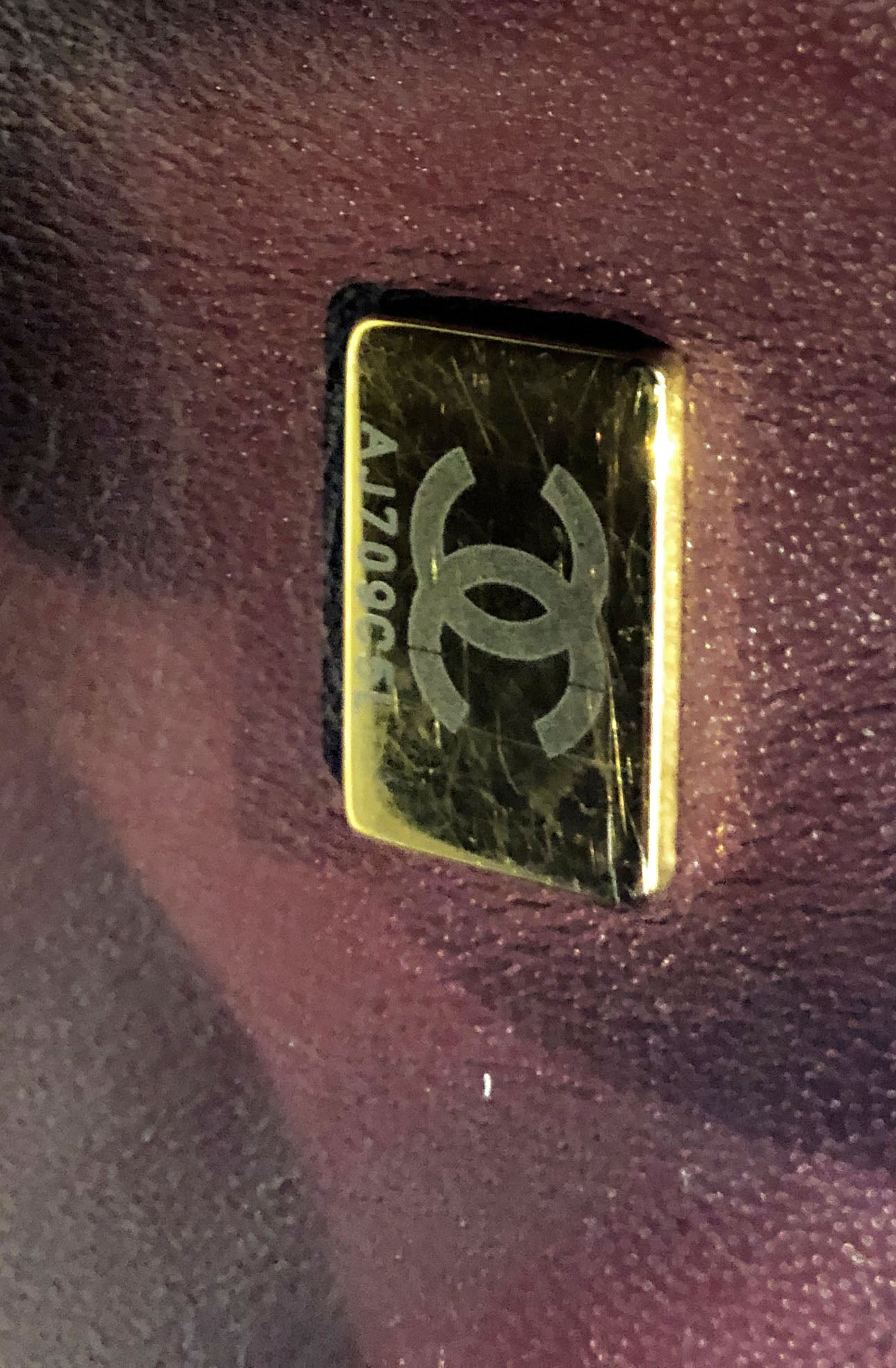 Sac Chanel Classique veau caviar noir & métal doré