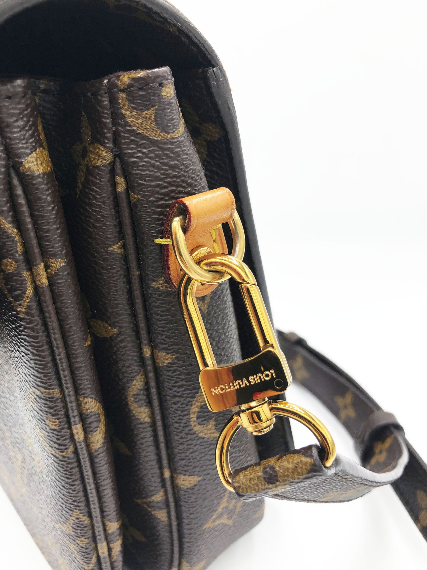 Sac à bandoulière Louis Vuitton Pochette Métis en toile monogramme