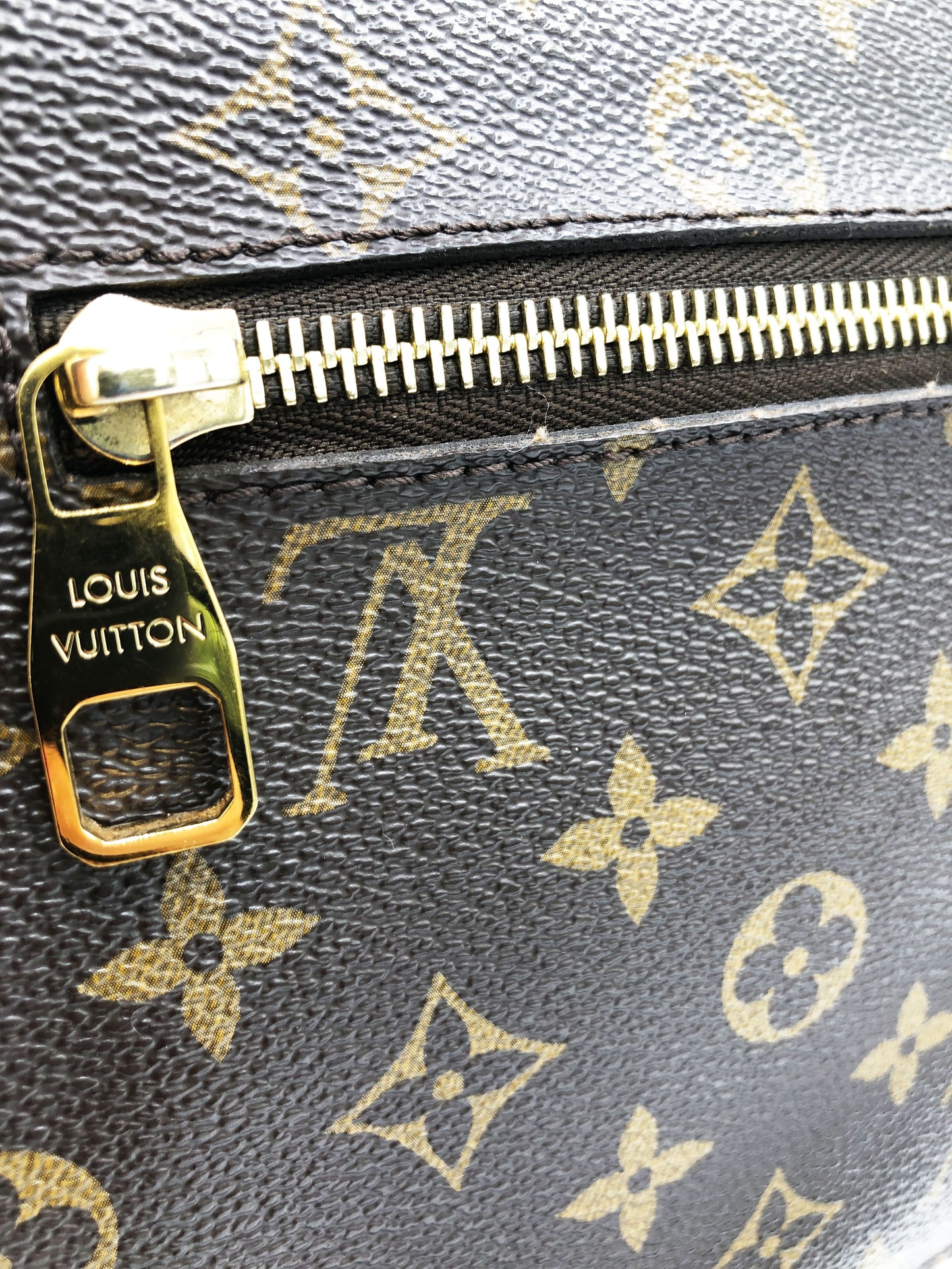 Sac à bandoulière Louis Vuitton Pochette Métis en toile monogramme