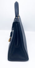 Load image into Gallery viewer, Hermès, Sac Hermes Kelly 32 cuir Courchevel bleu nuit
